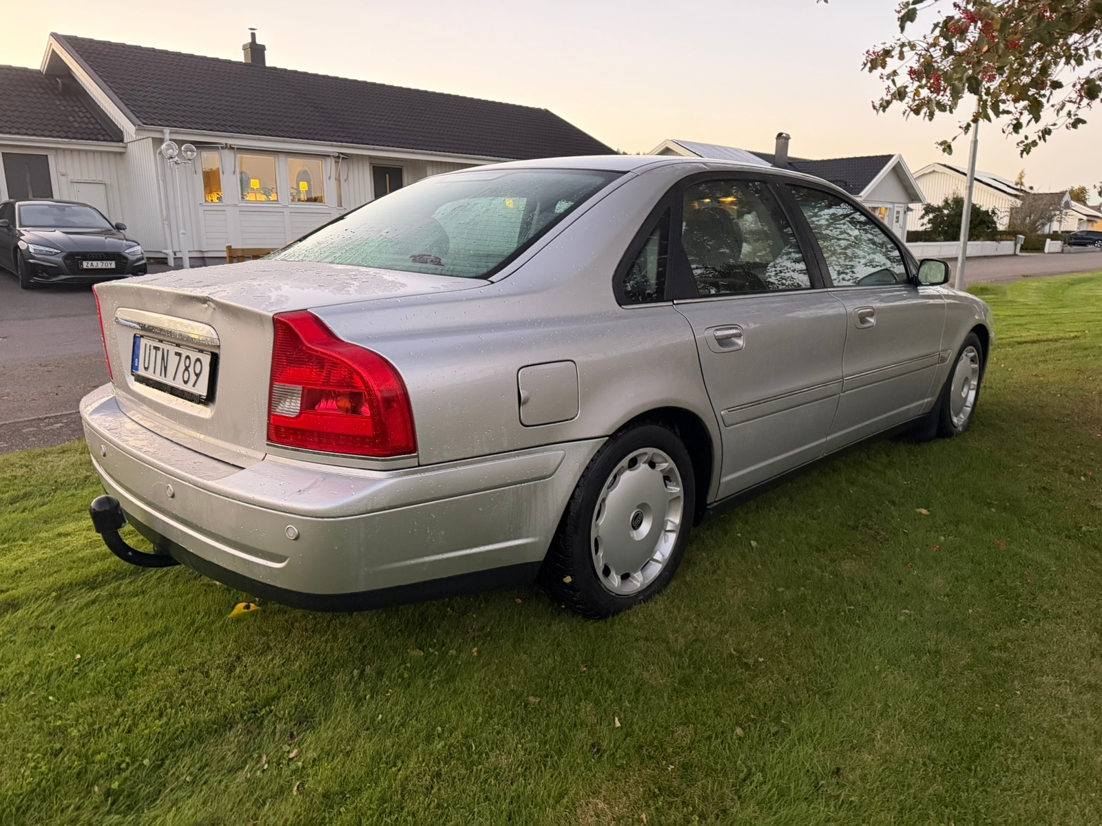 Volvo S80 2.4 2004, kuva 2/6