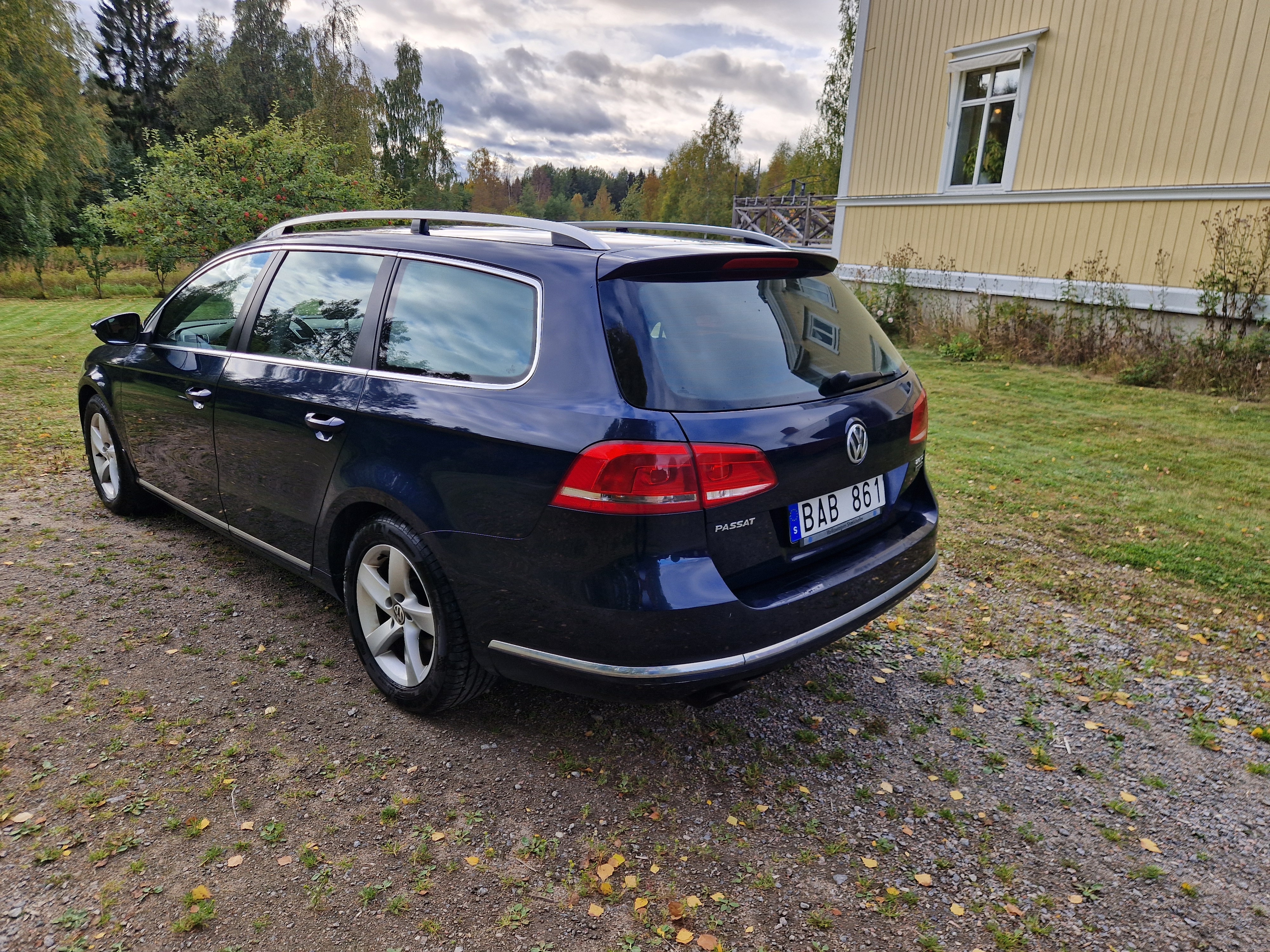 Volkswagen Passat 2.0 TDI 2013, photo 2/10