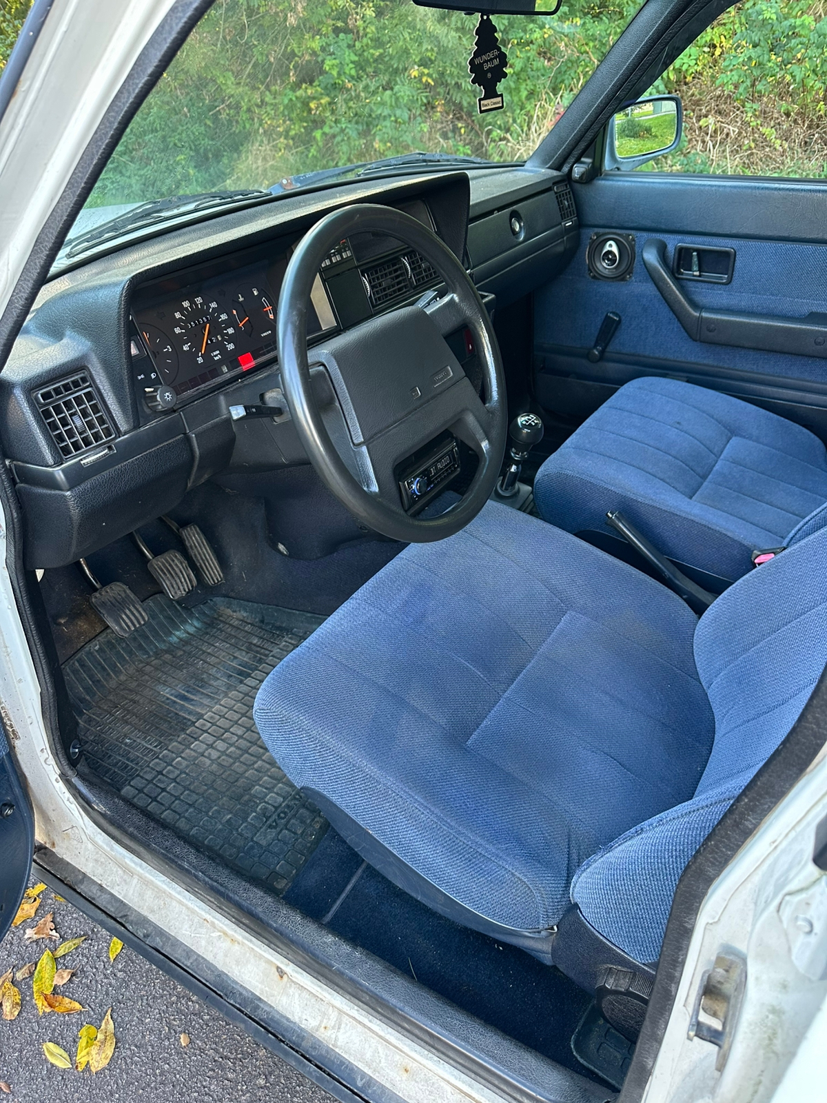 Volvo 240 Kombi 2.3 Manuell 1993, bild 3/3