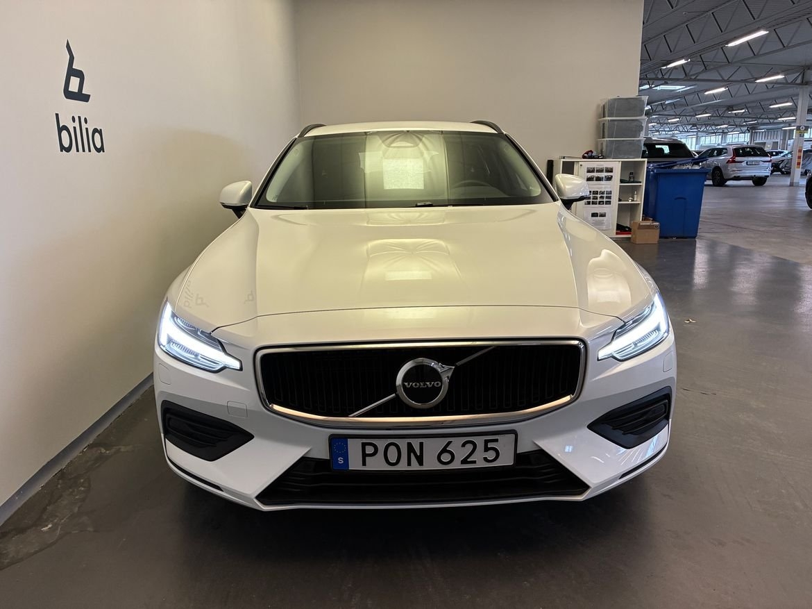 Volvo V60 B4 Bensin Core 2024, bild 2/10