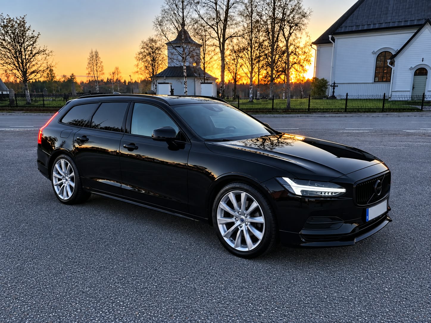 Volvo V90 2020, bild 2/6