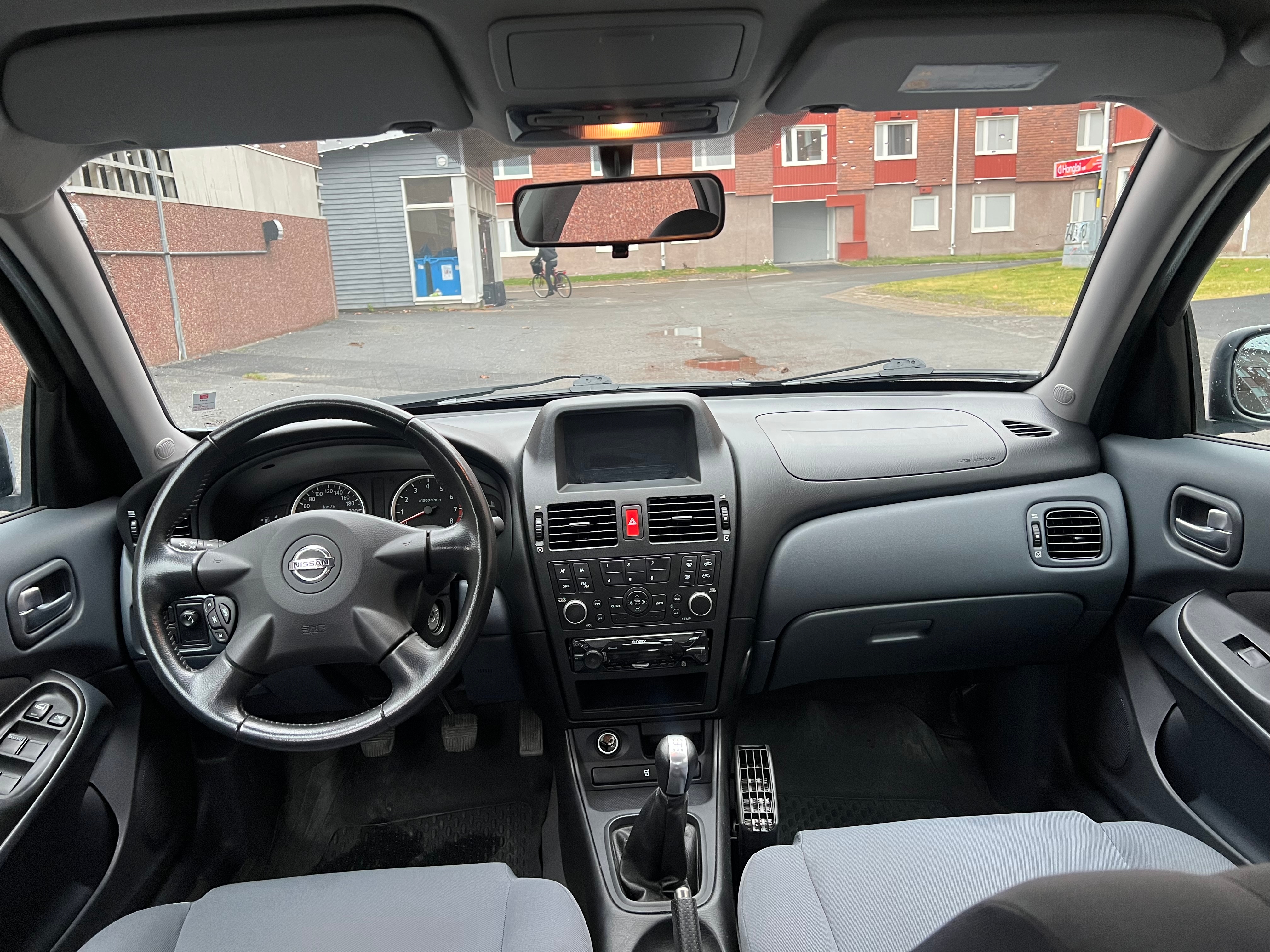 Nissan Almera 1.8 2004, bild 5/8