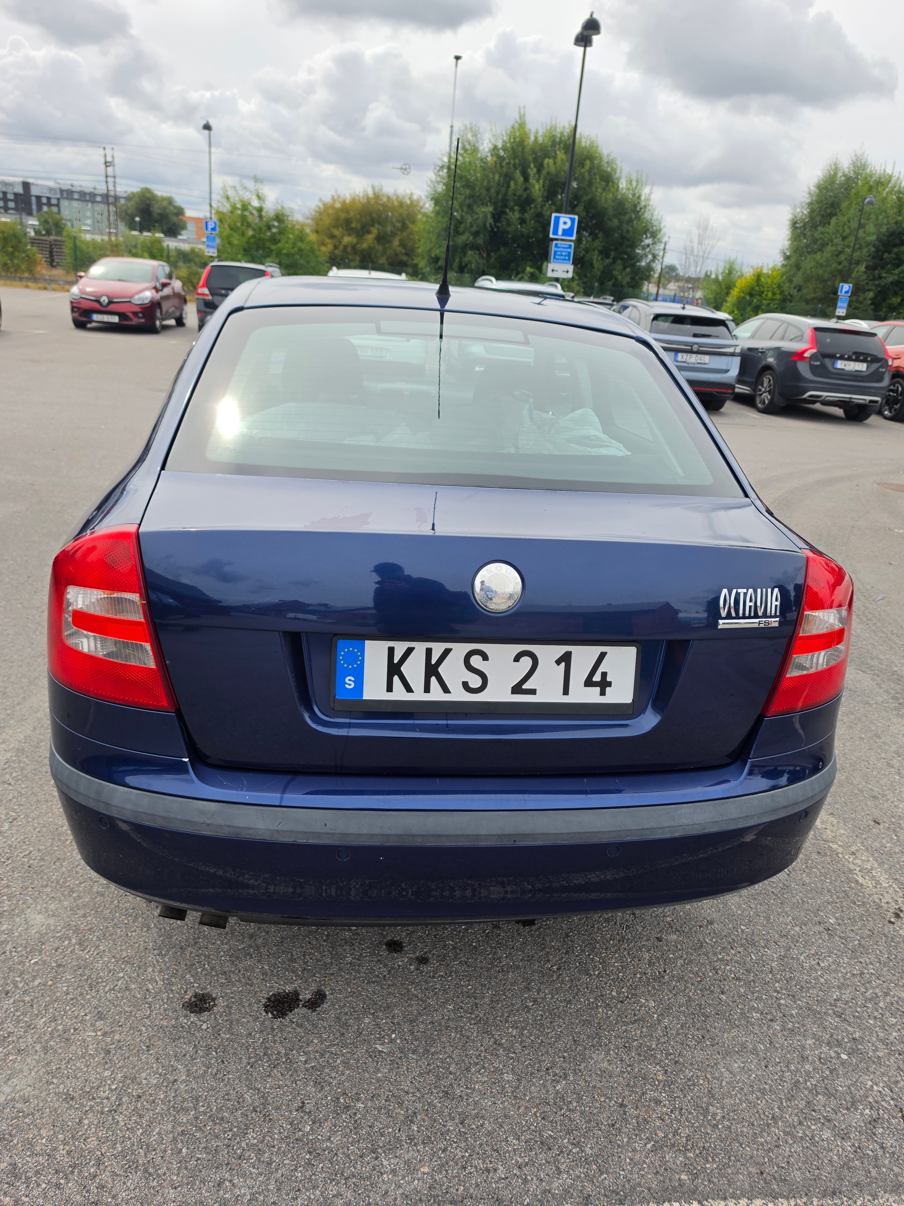 Skoda Octavia 2.0 FSI Manuell 2007, bild 2/10