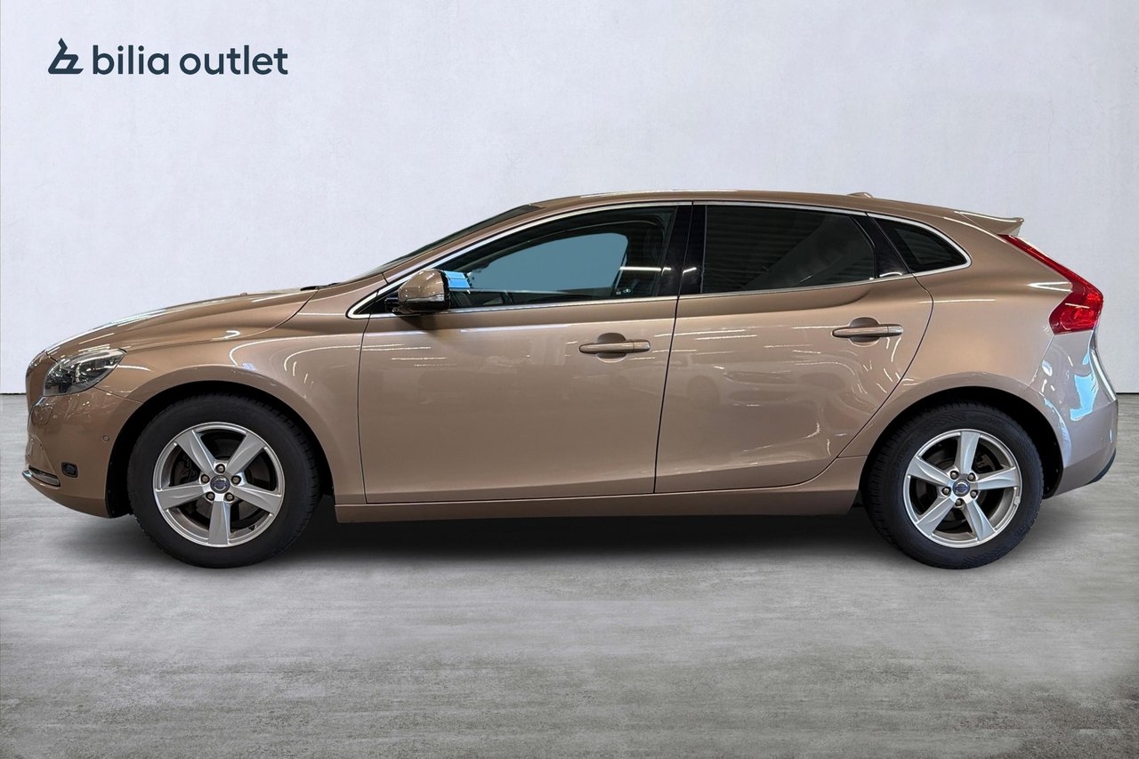Volvo V40 T4 Momentum 2013, photo 9/10