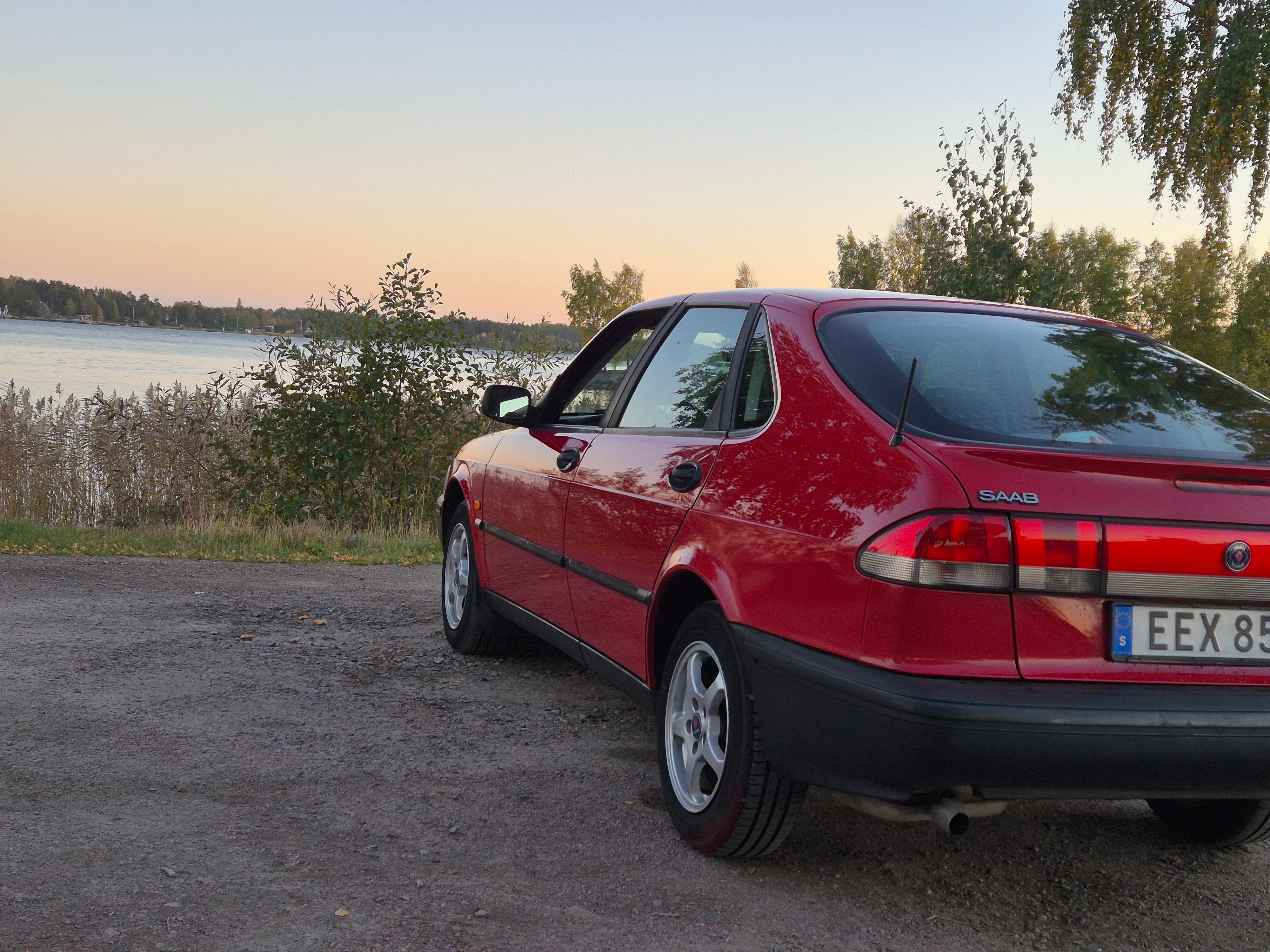 Saab 900 5-dörrar 2.0 Manuell 1997, bild 6/10