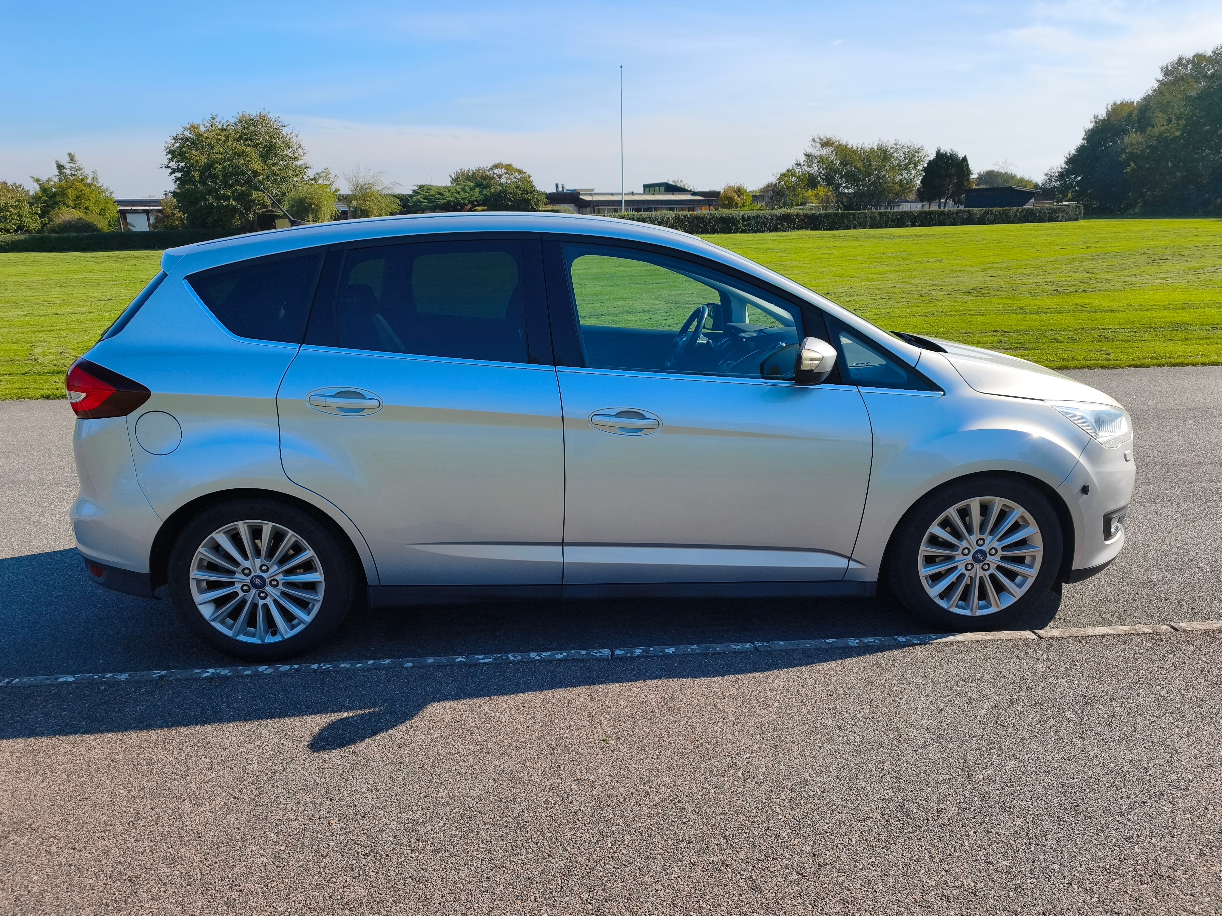 Ford C-MAX 1.0 EcoBoost Titanium 2016, bild 4/10
