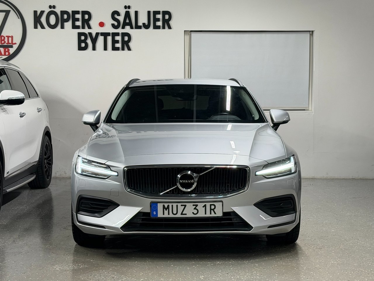 Volvo V60 D3 Momentum 2019, bild 3/10