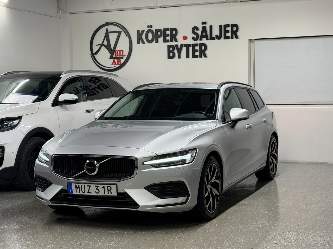 Volvo V60 D3 Momentum 2019, bild 2/10