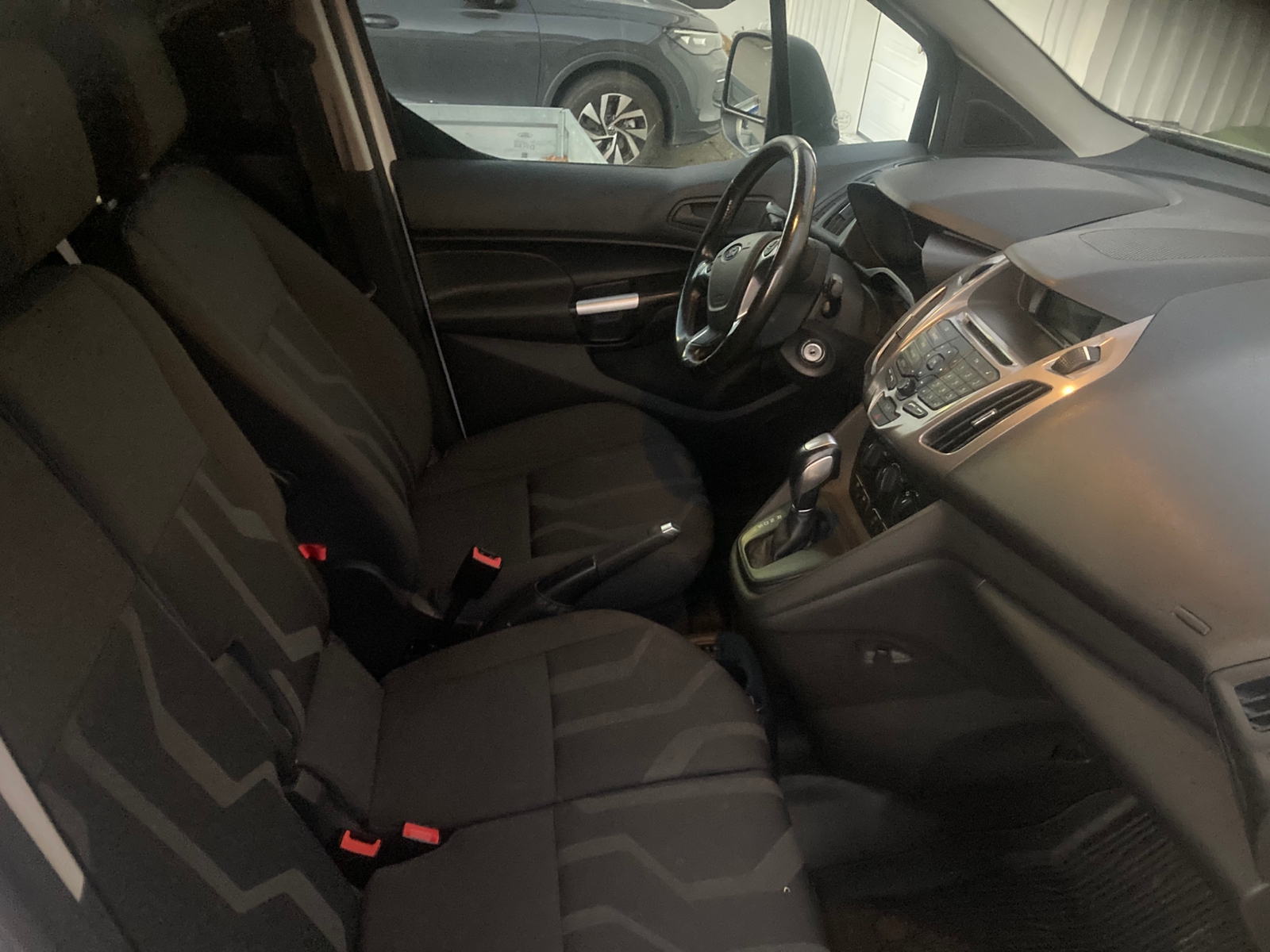Ford Transit Connect 2017, bild 6/7