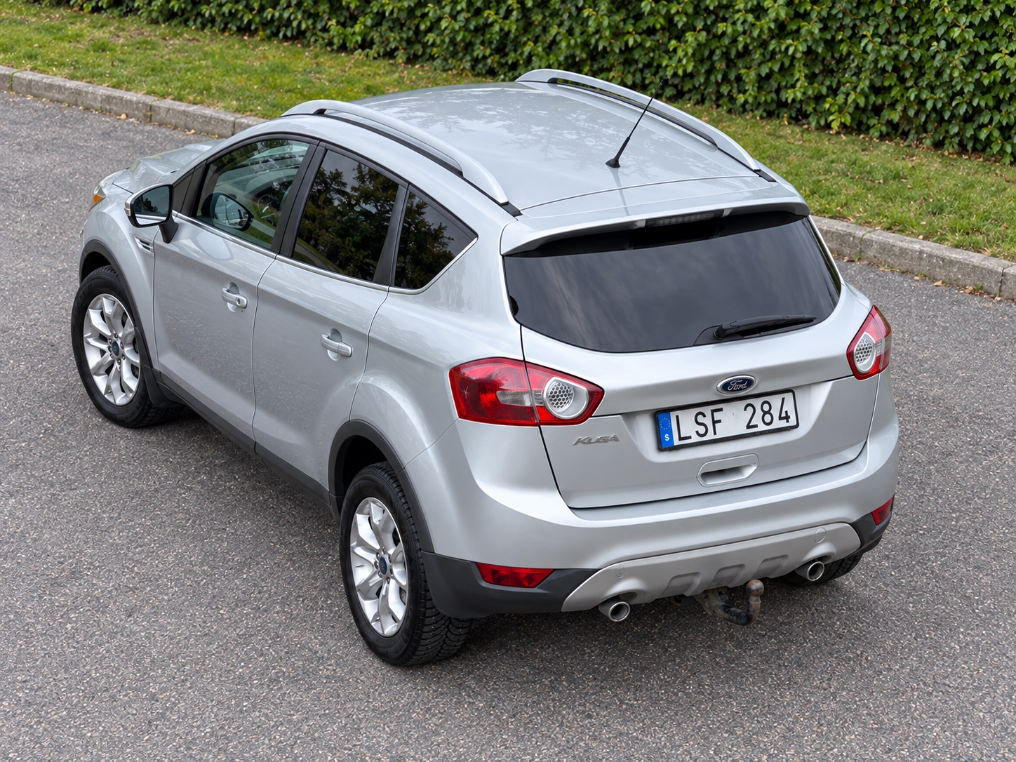 Ford Kuga 2.0 TDCi AWD Powershift 2011, bild 3/8