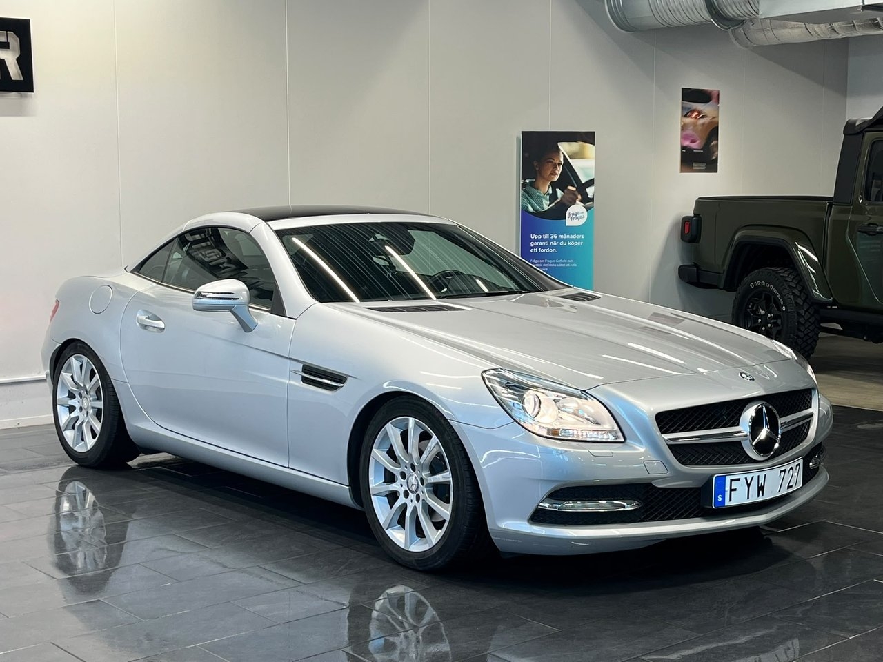 Mercedes-Benz SLK 200 Kompressor 2012, kuva 7/10