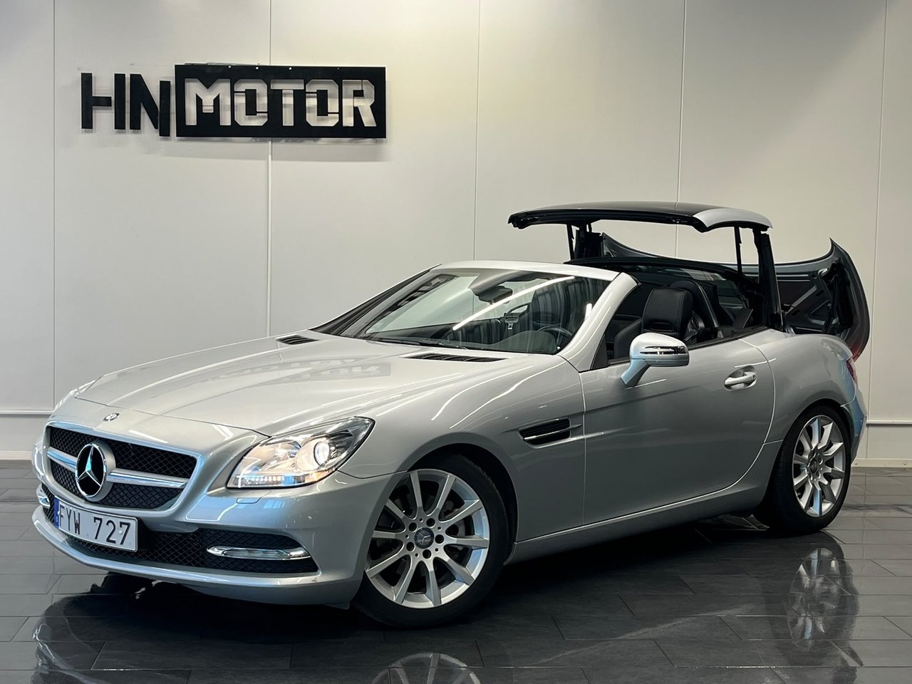 Mercedes-Benz SLK 200 Kompressor 2012, kuva 2/10