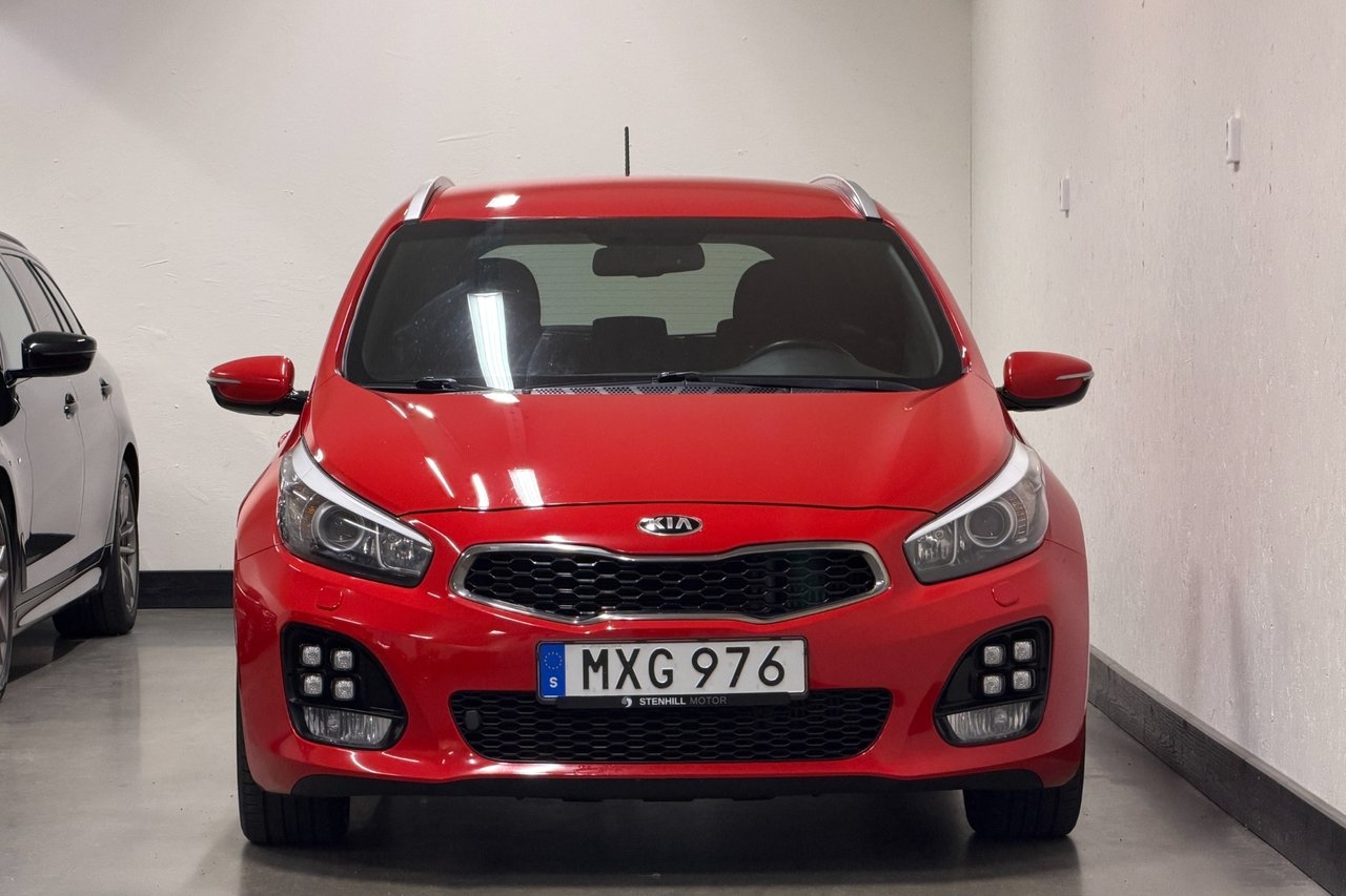Kia Ceed 1.6 CRDi 136 GT Line 2016, bild 2/10