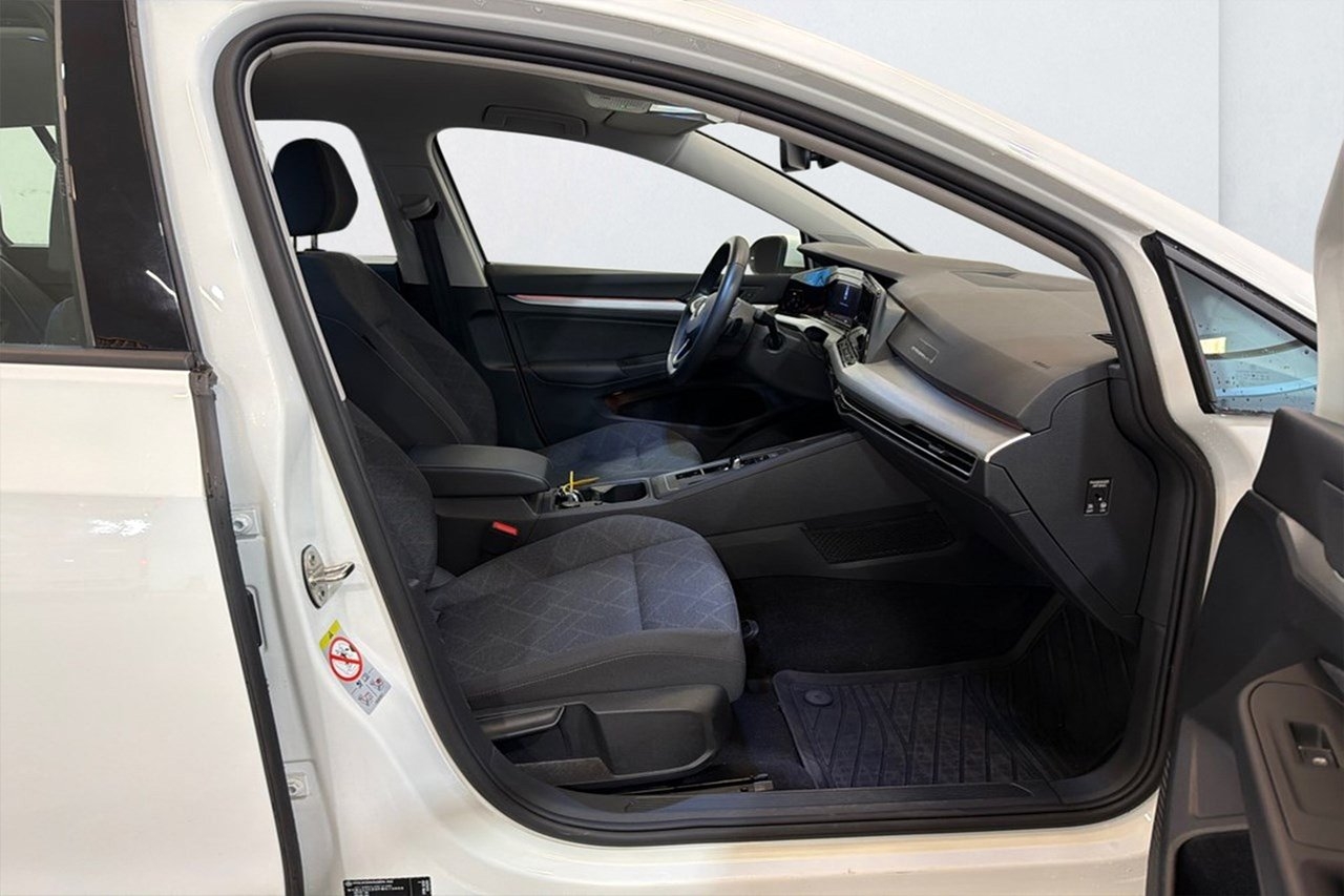 Volkswagen Golf 2023, bild 7/10