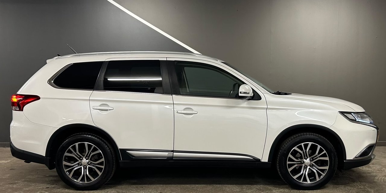 Mitsubishi Outlander 2016, bild 5/10