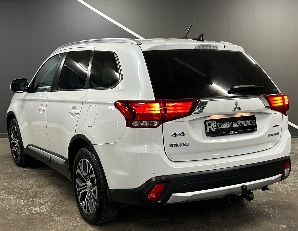 Mitsubishi Outlander 2016, bild 6/10