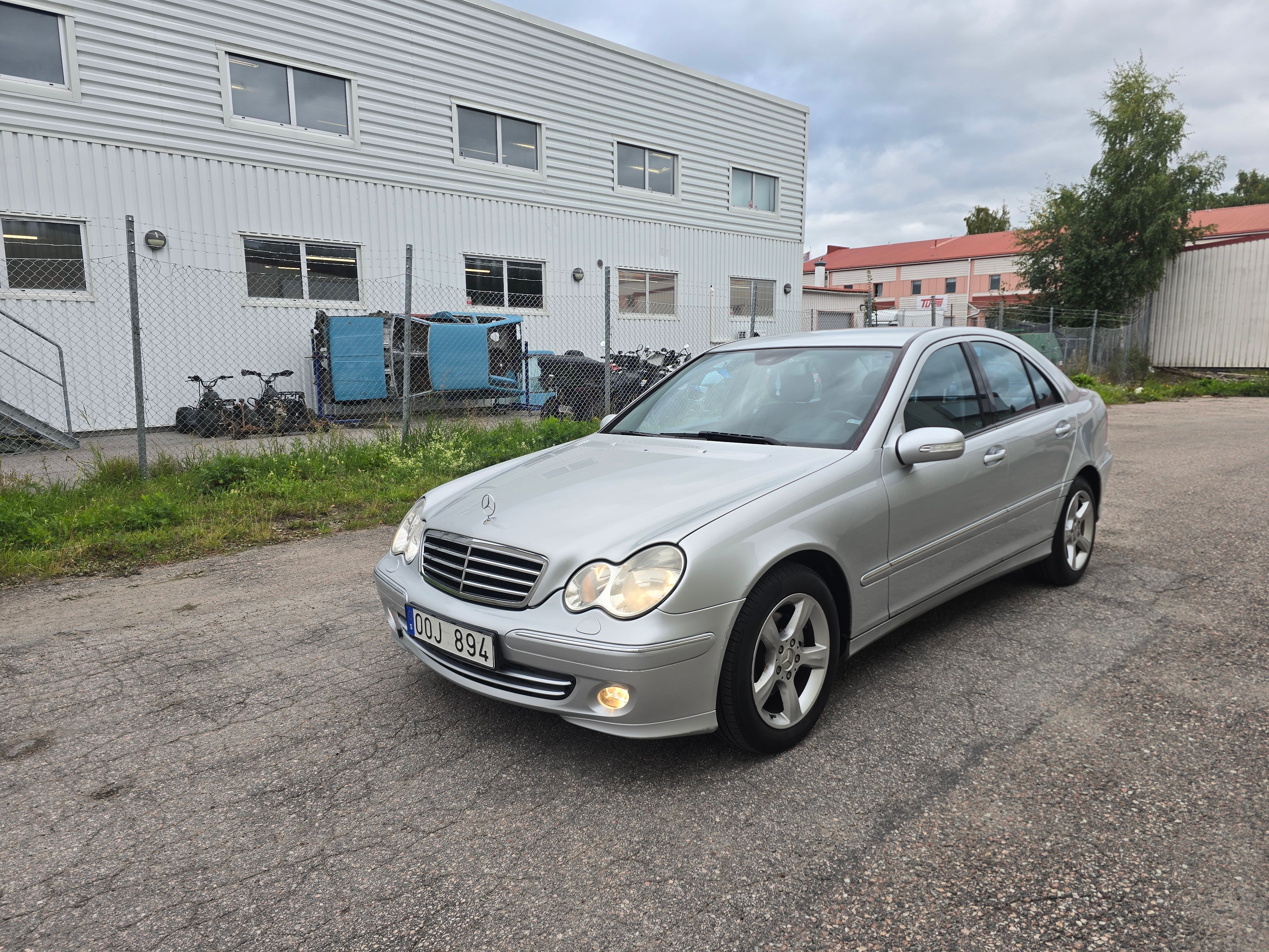 Mercedes-Benz C 2007, bild 4/10