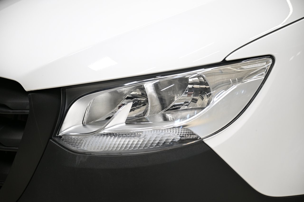 Mercedes-Benz Sprinter 2023, bild 5/10