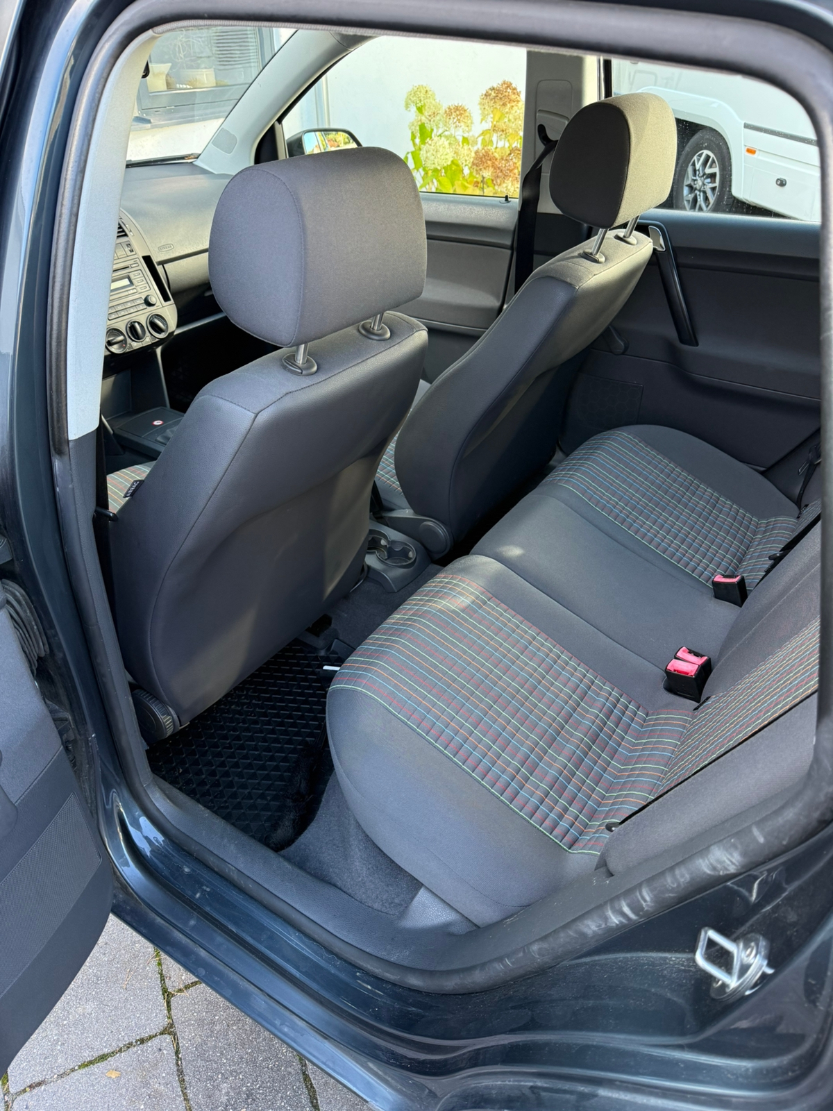 Volkswagen Polo 5-dörrar 1.4 Manuell 2006, bild 7/8