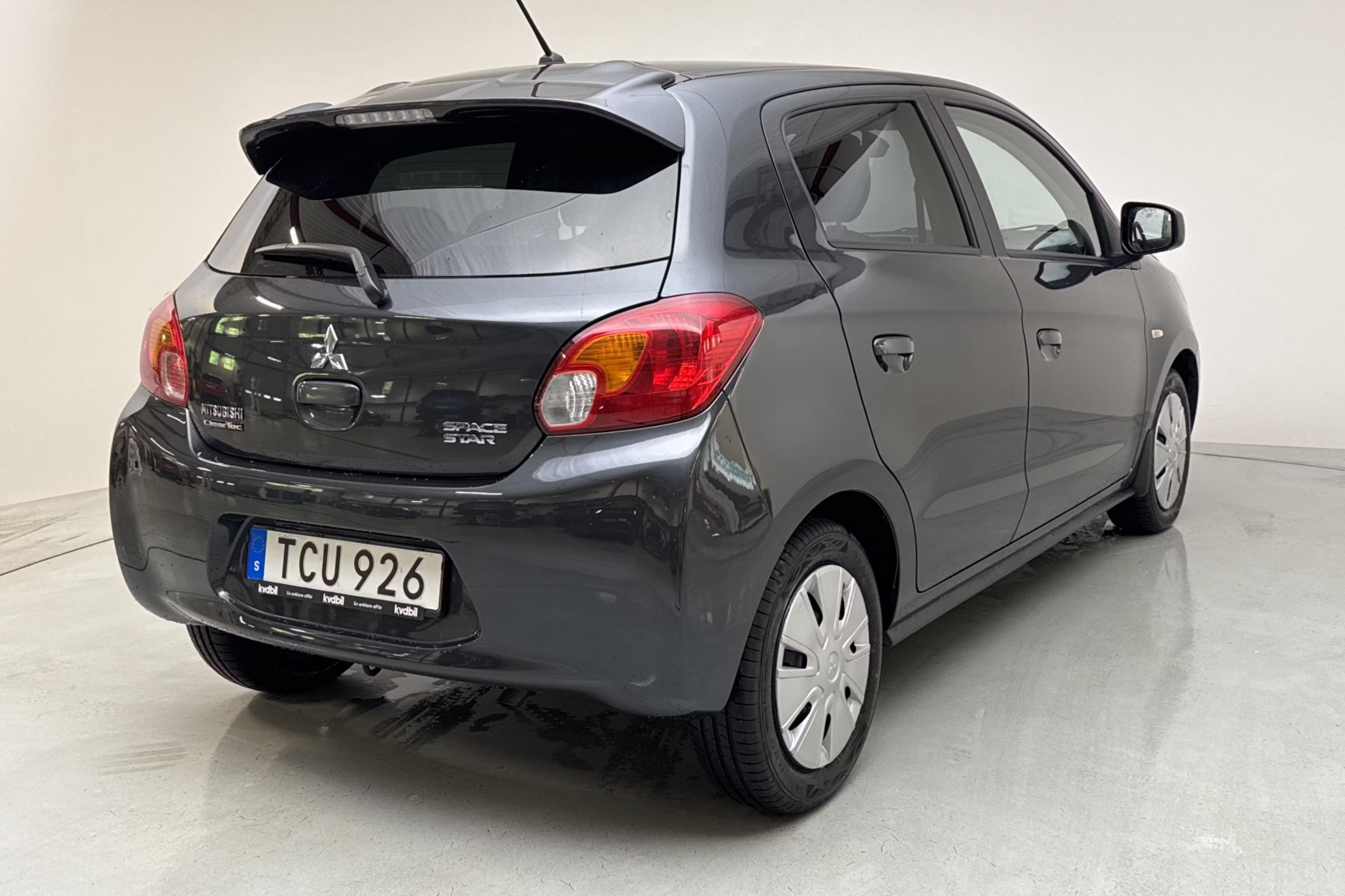 Mitsubishi Space Star 2015, bild 4/8