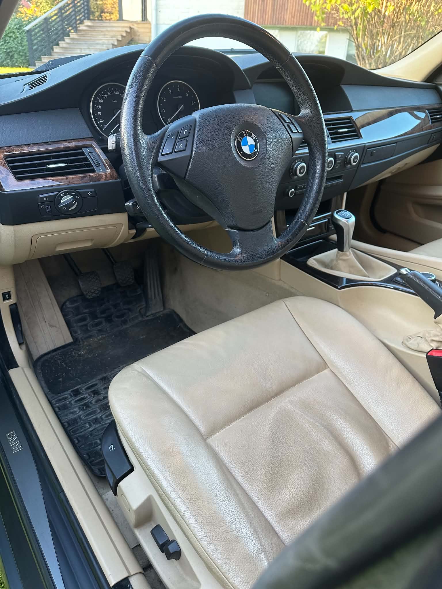 BMW 520 i Touring Manuell 2010, bild 4/5