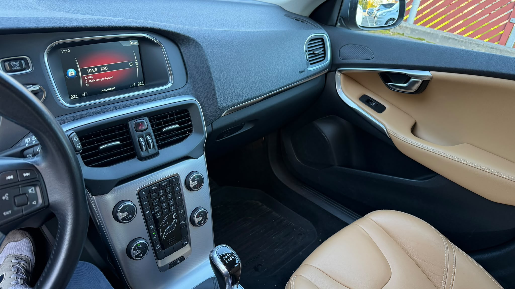 Volvo V40 D4 Manuell 2017, bild 7/10