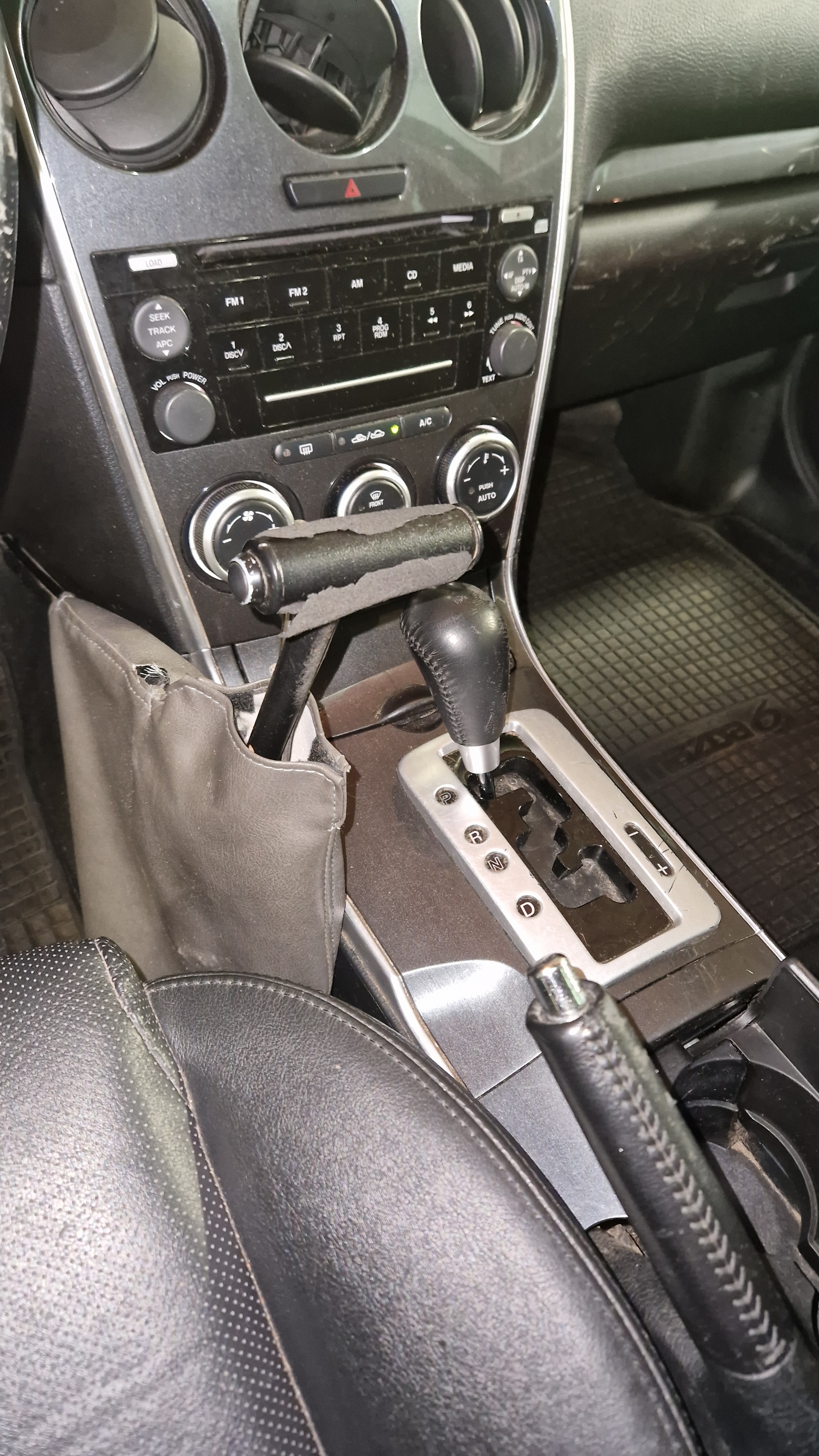 Mazda 6 2.0 2007, photo 2/8