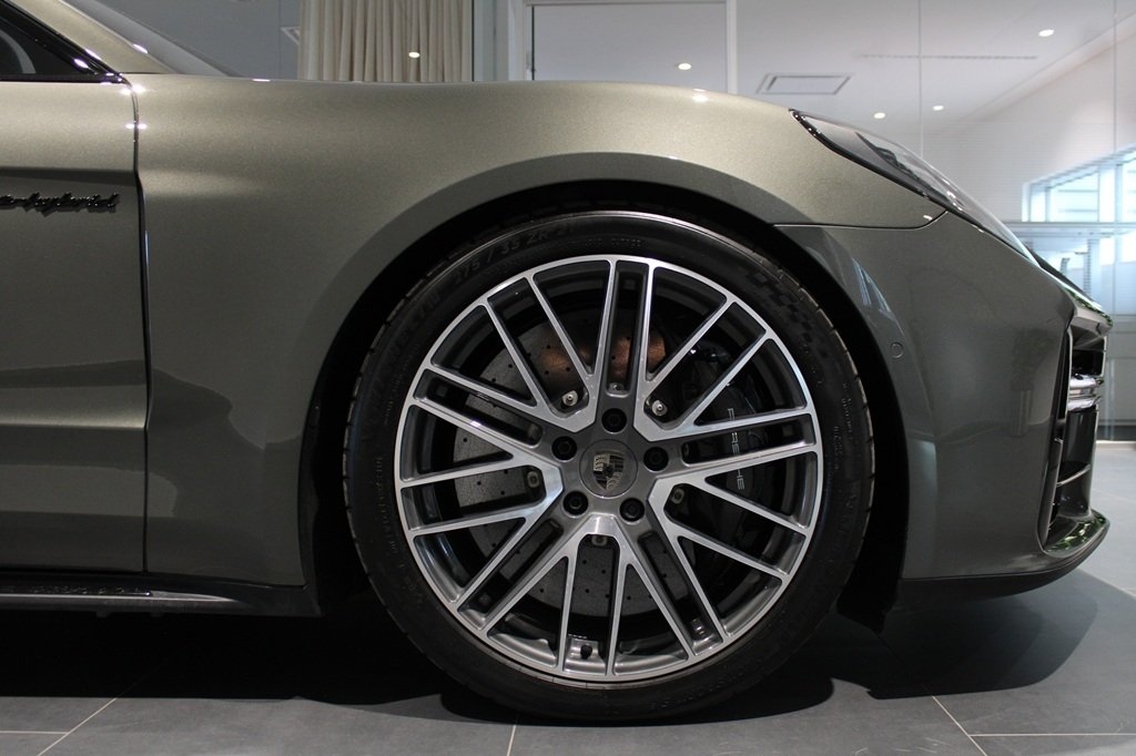 Porsche Panamera TURBO S E-HYBRID 2025, bild 6/10