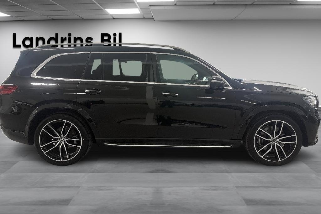 Mercedes-Benz GLS 450 2026, photo 4/10