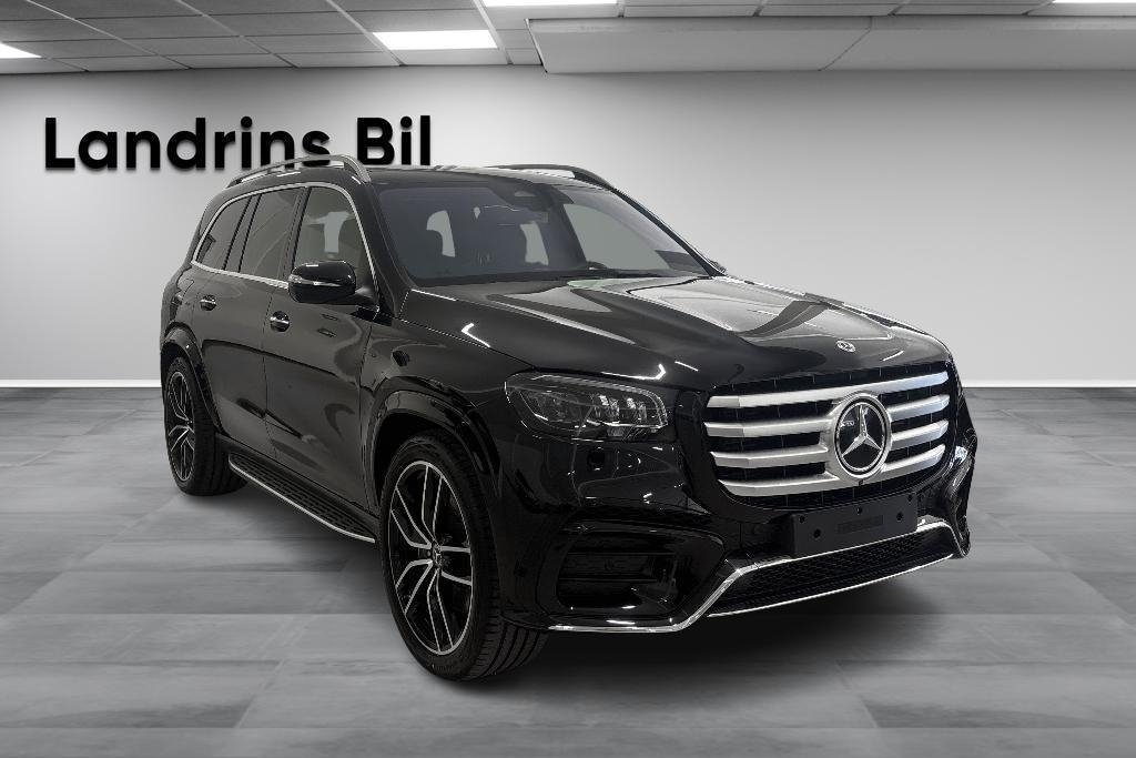Mercedes-Benz GLS 450 2026, photo 3/10