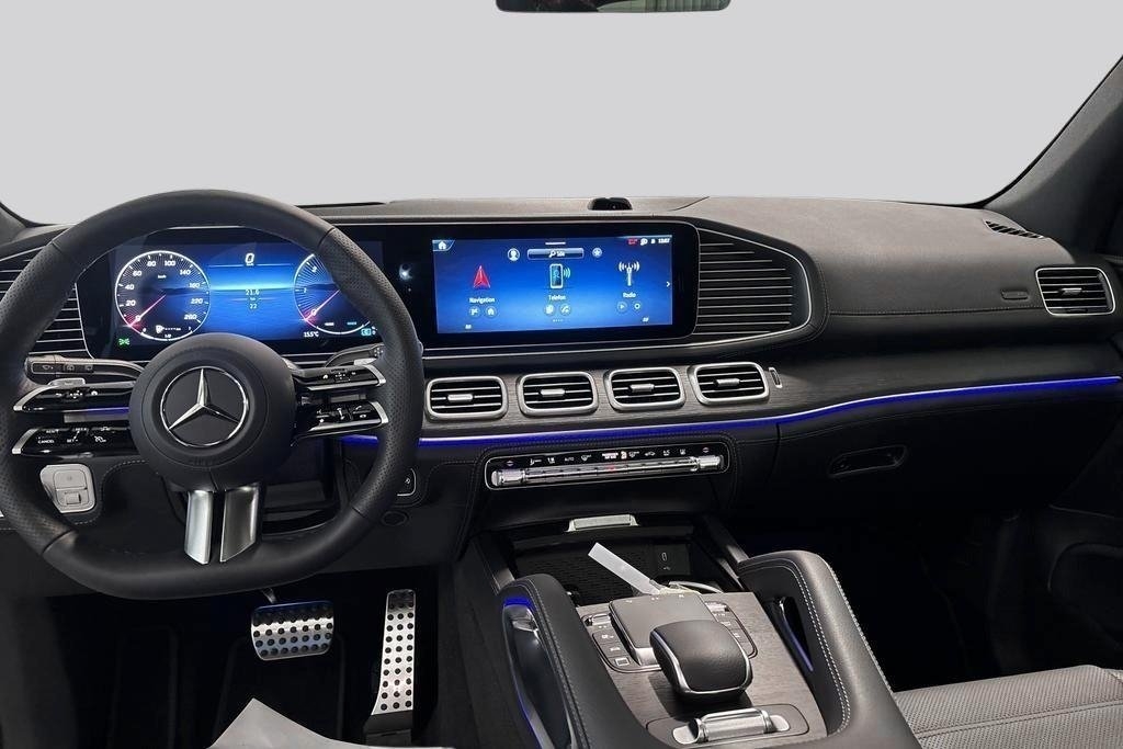 Mercedes-Benz GLS 450 2026, photo 7/10