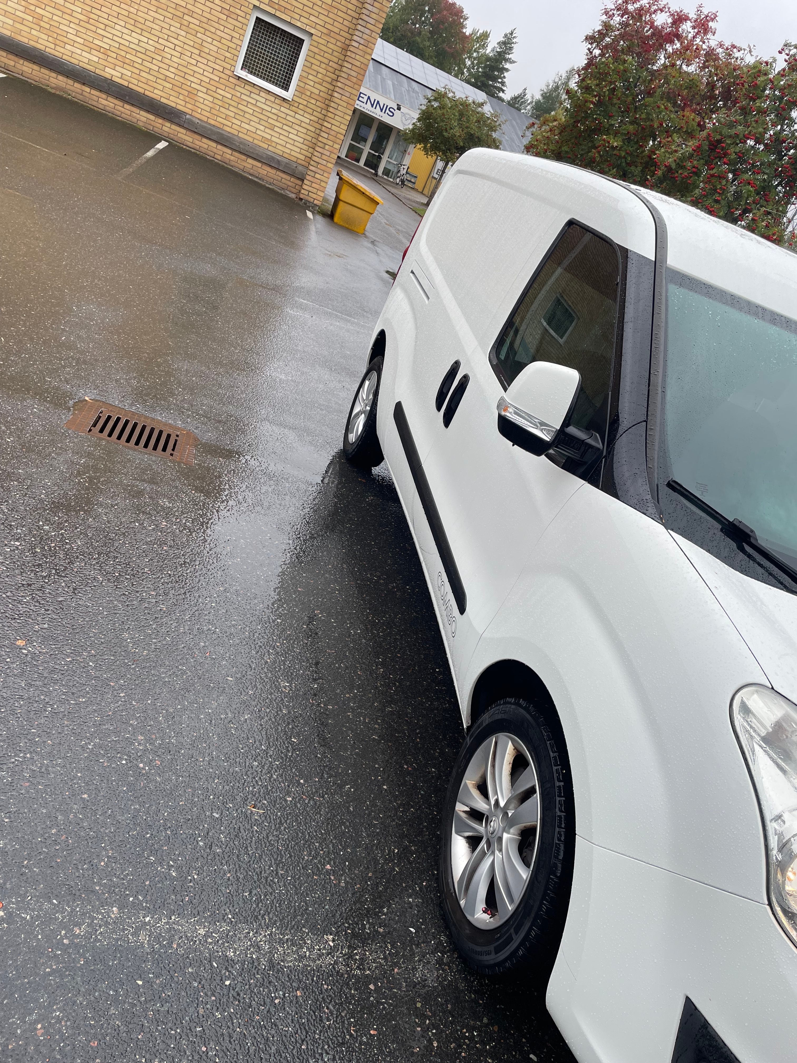 Opel Combo Van 2.4t 1.3 CDTI Manuell 2017, bild 3/10