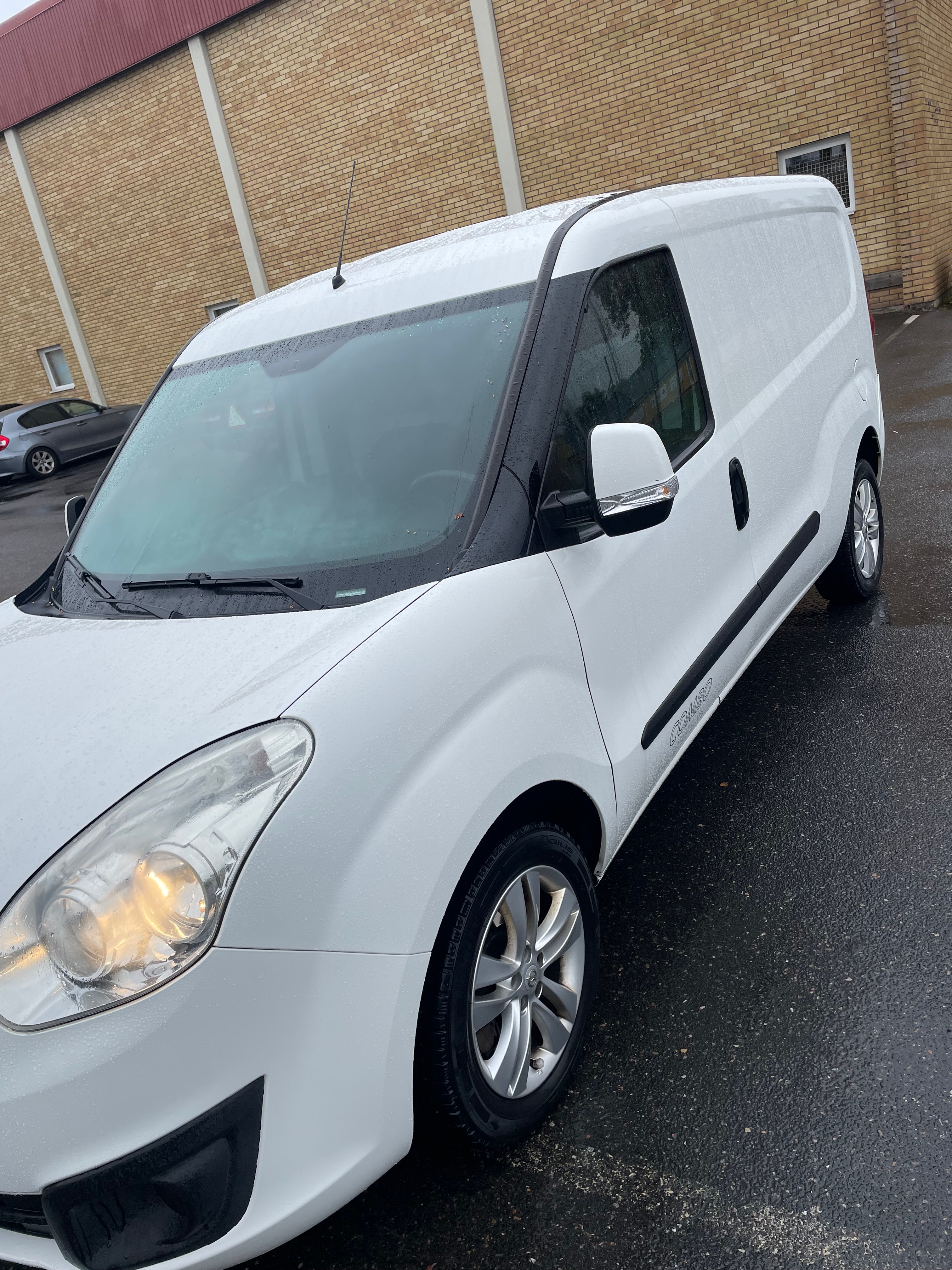 Opel Combo Van 2.4t 1.3 CDTI Manuell 2017, bild 4/10