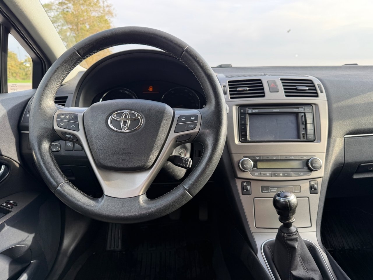 Toyota Avensis 2011, bild 7/10