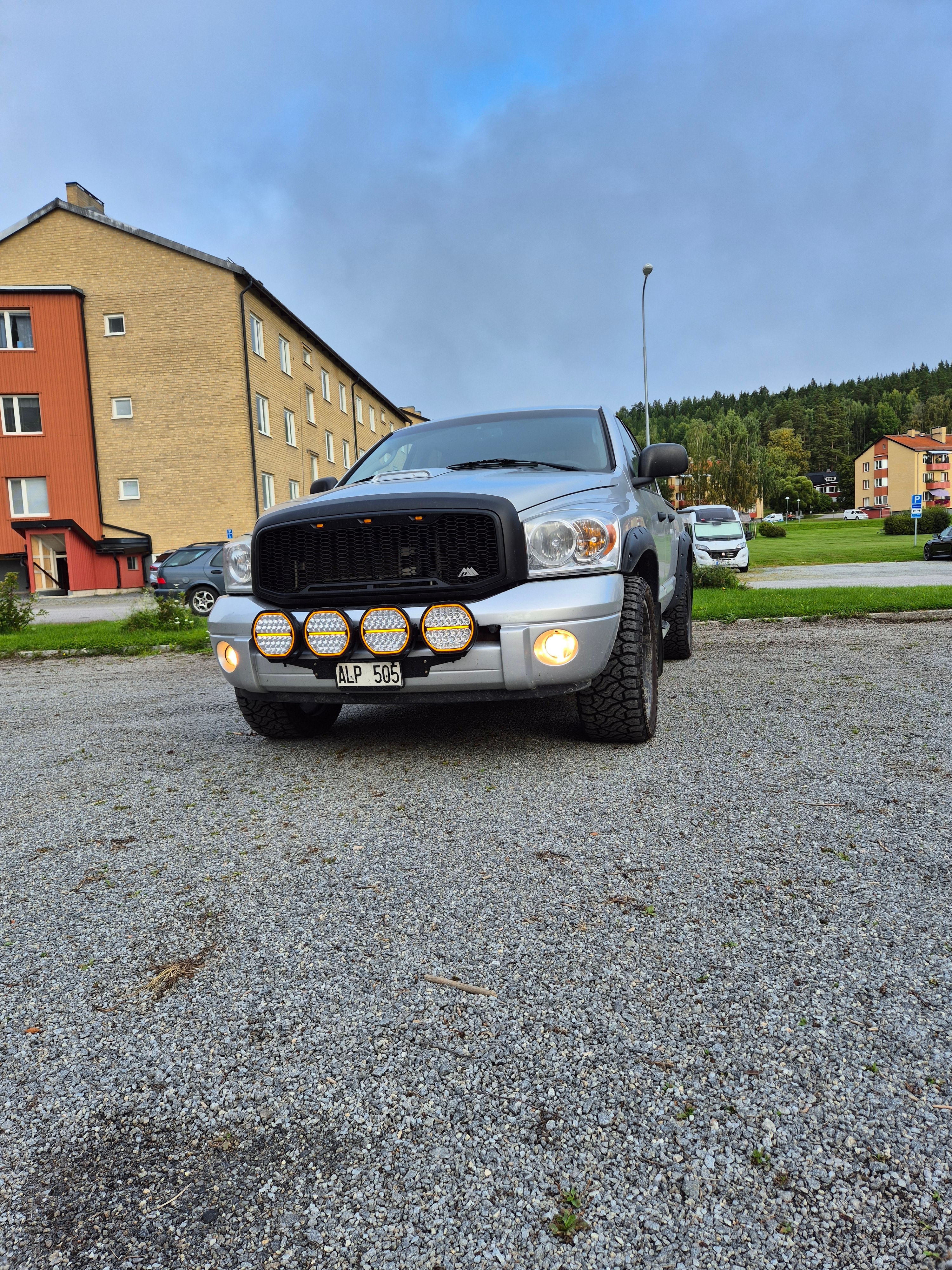 Dodge RAM 5,7l V8 Hemi sport 2007, bild 2/7