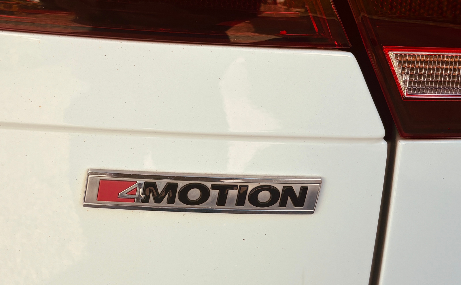 Volkswagen Tiguan 2019, bild 6/10