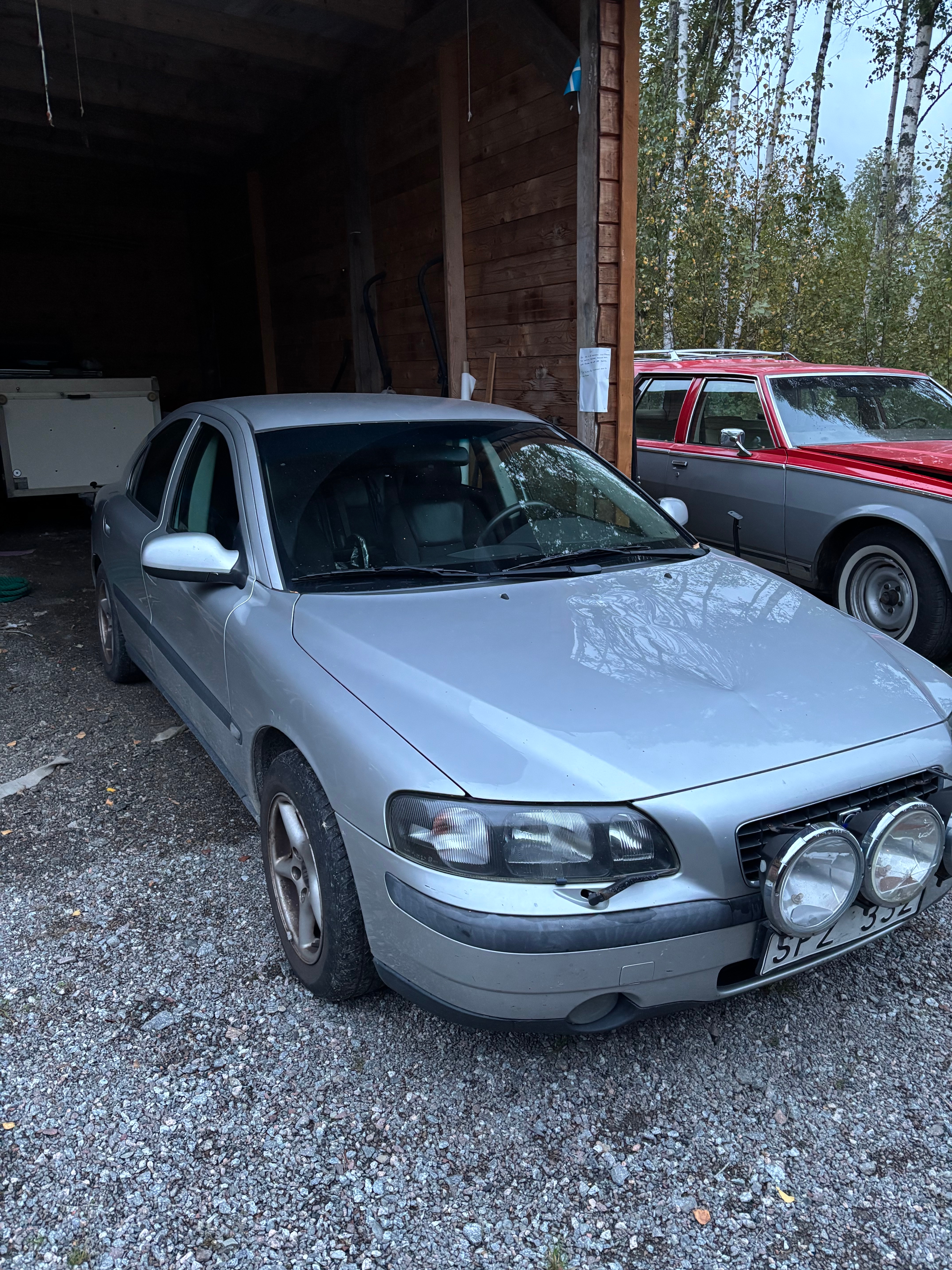 Volvo S60 2.4 Automatisk 2001, bild 2/9