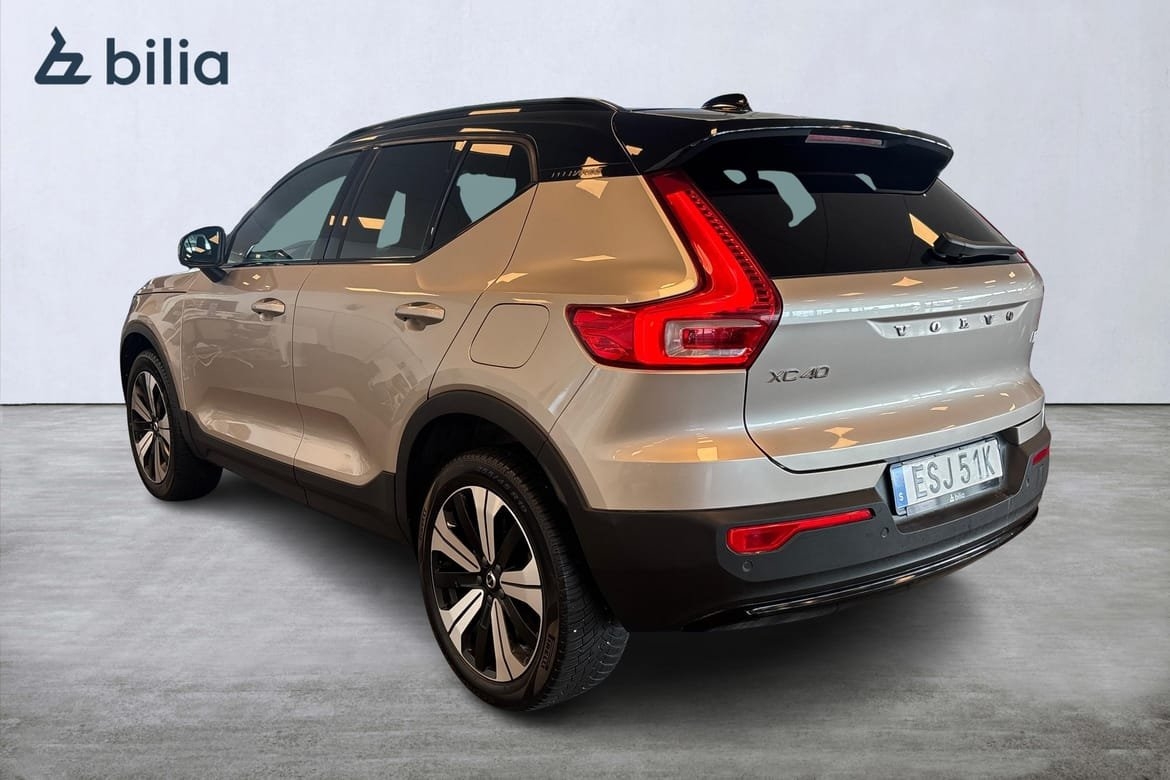 Volvo XC40 Plus Edition 2023, bild 2/10