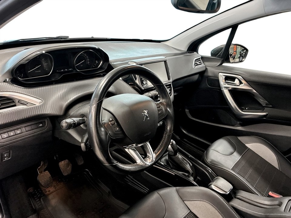 Peugeot 2008 2017, bild 5/10