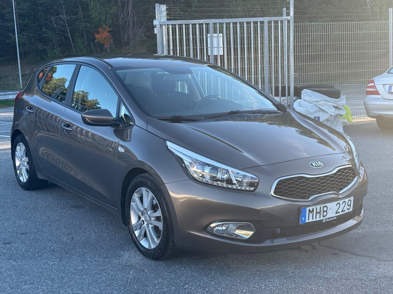 Kia Ceed cee'd 1.4 CVVT 99hk Endast 2013, bild 2/10