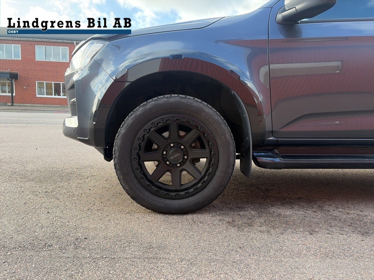 Isuzu D-max XRX Crew Cab 1.9 CNG 4WD 2023, bild 6/10