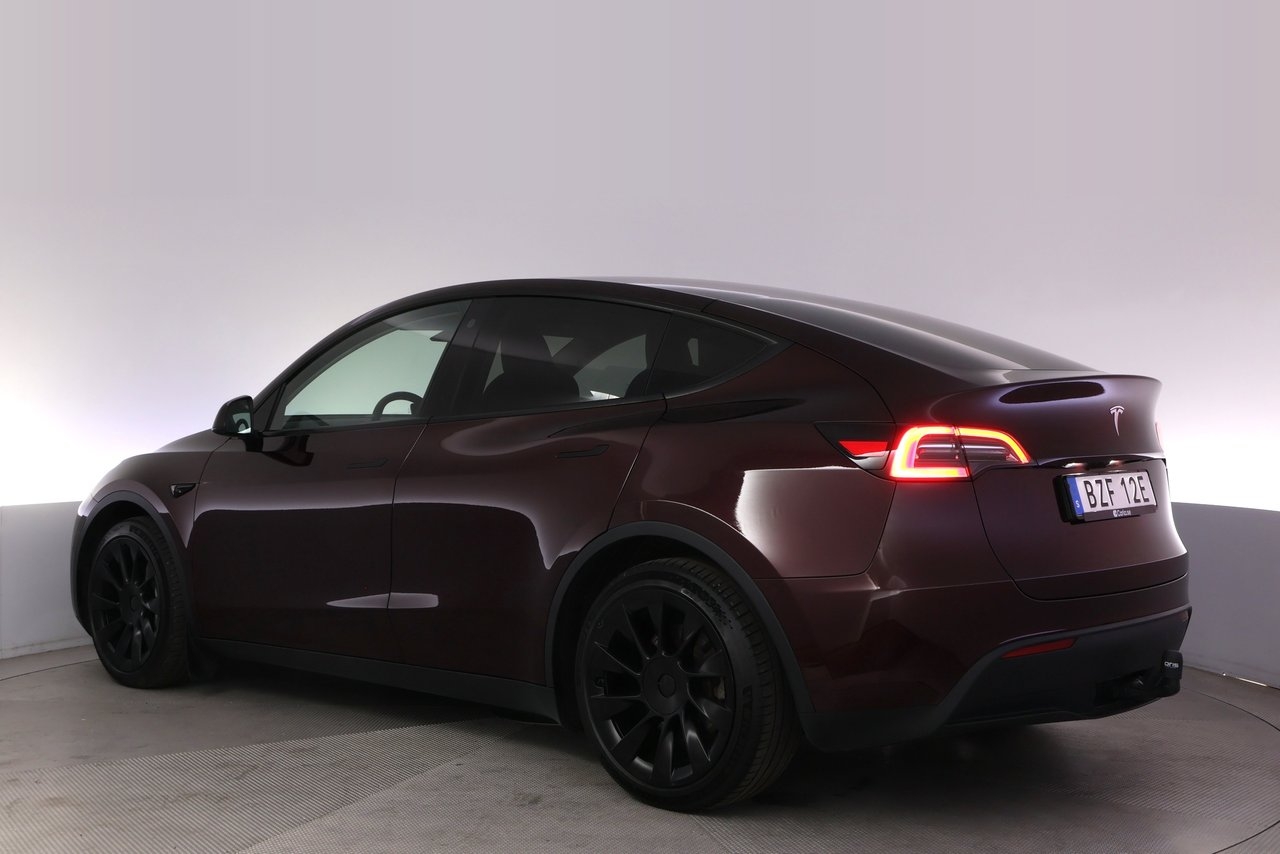 Tesla Model Y 2023, bild 4/10