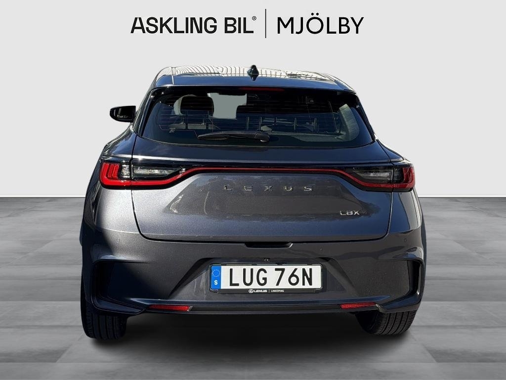 Lexus LBX 1.5 Hybrid Vinterhjul 2026, bild 4/10