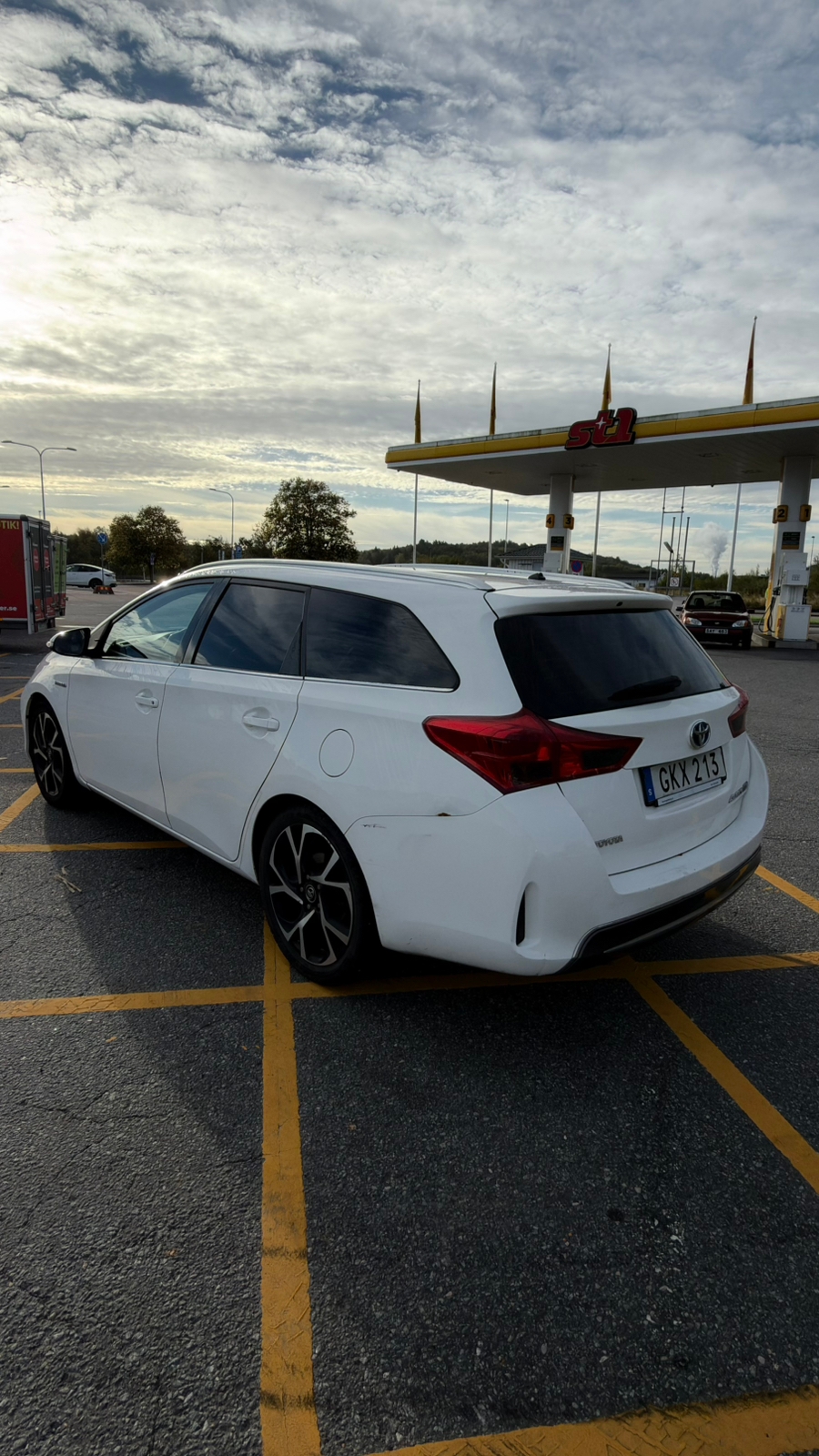 Toyota Auris Touring Sports Hybrid e-CVT 2014, bild 5/9