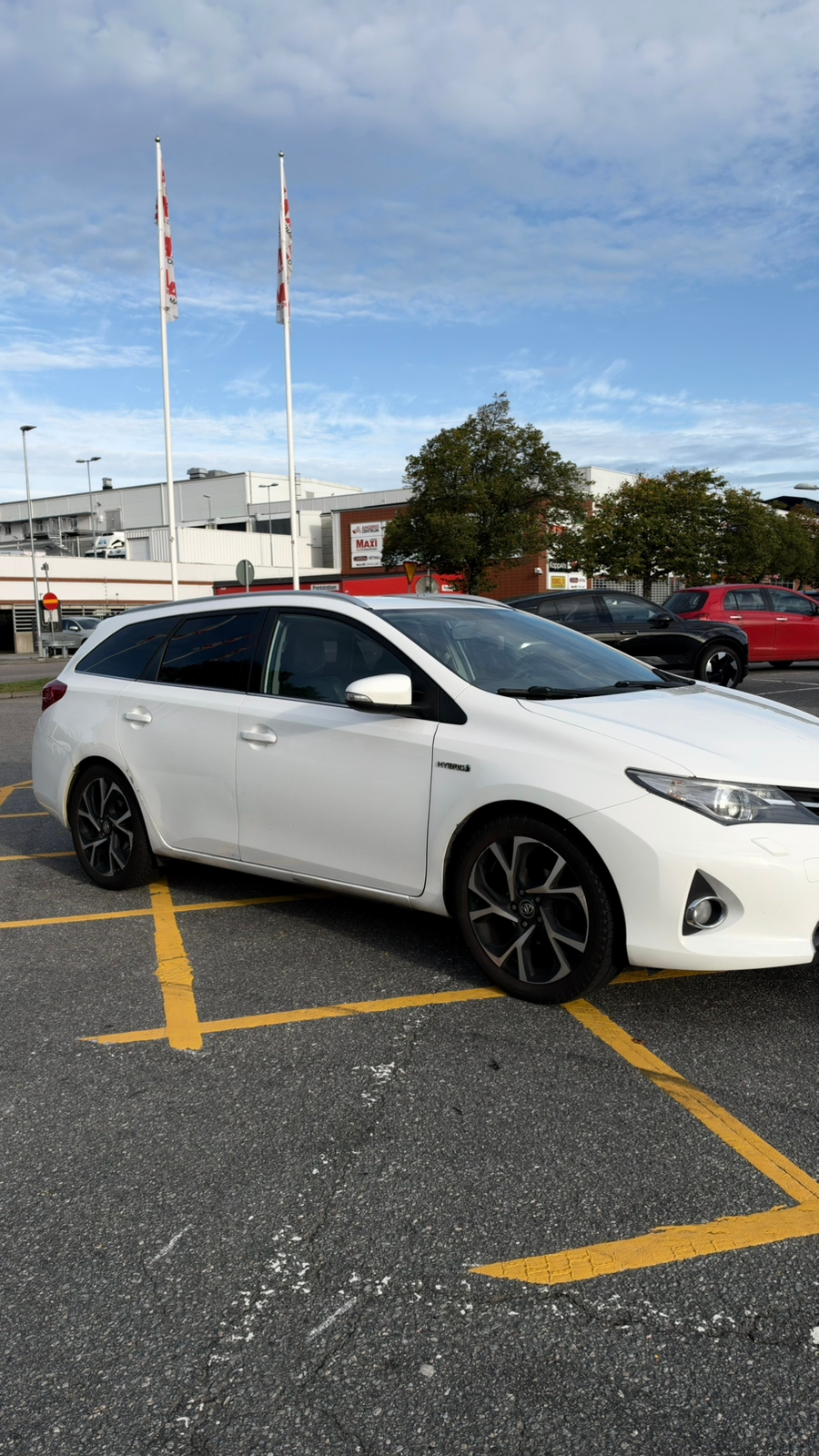 Toyota Auris Touring Sports Hybrid e-CVT 2014, bild 3/9