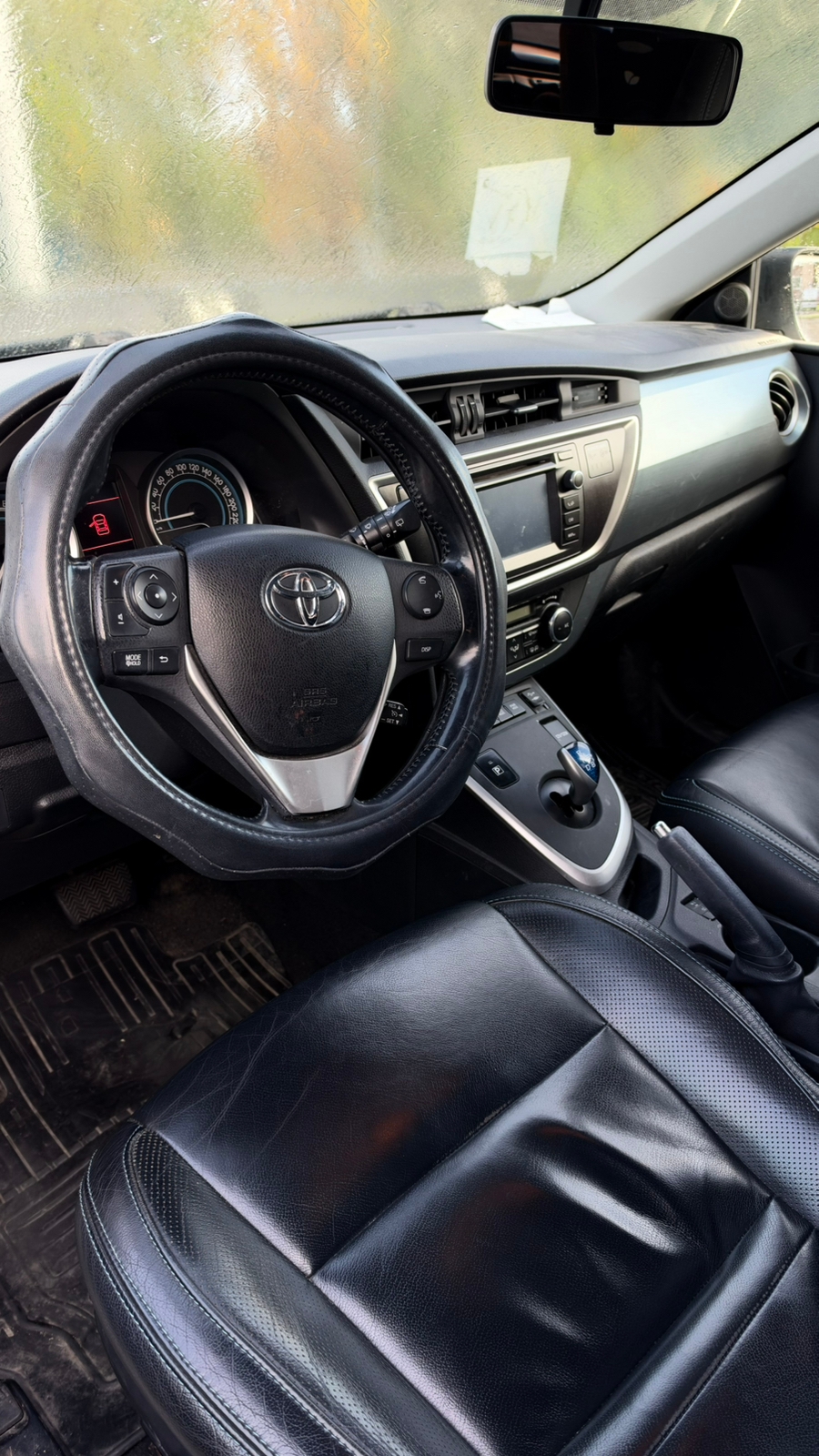 Toyota Auris Touring Sports Hybrid e-CVT 2014, bild 7/9