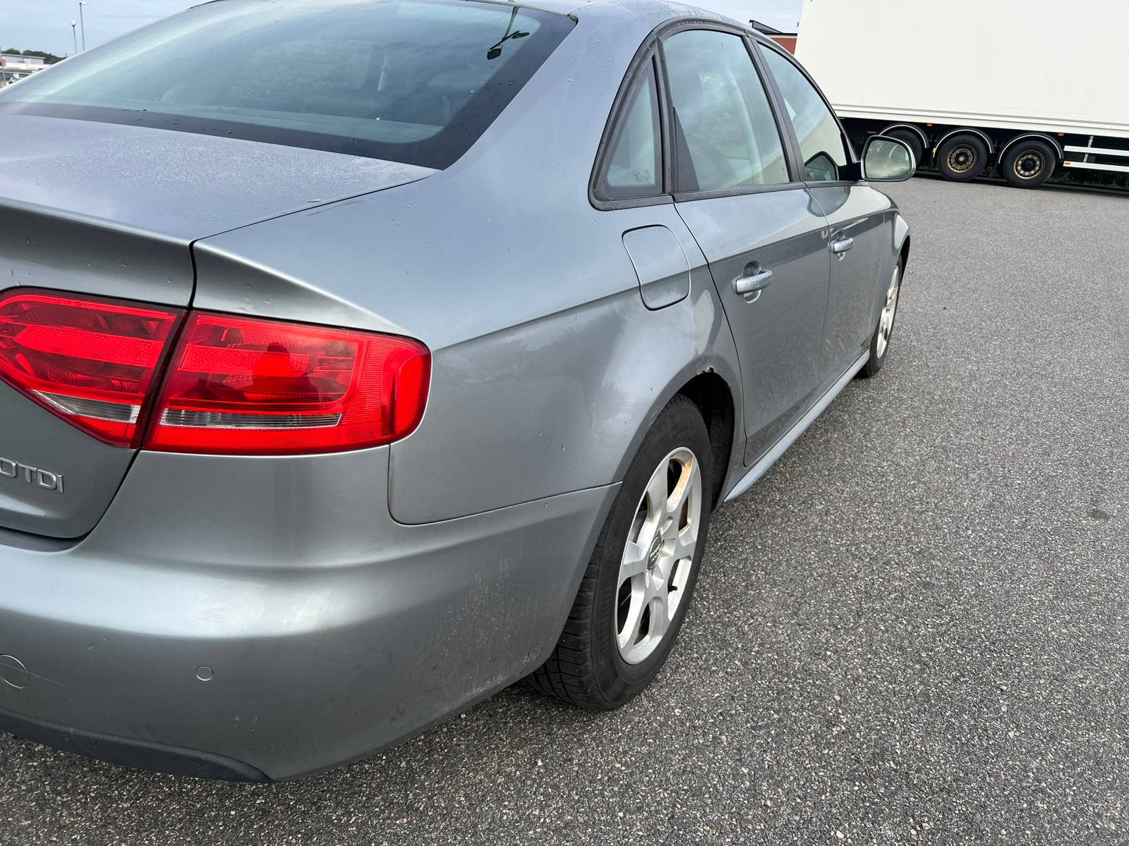 Audi A4 2.0 TDI DPF 2008, bild 5/10