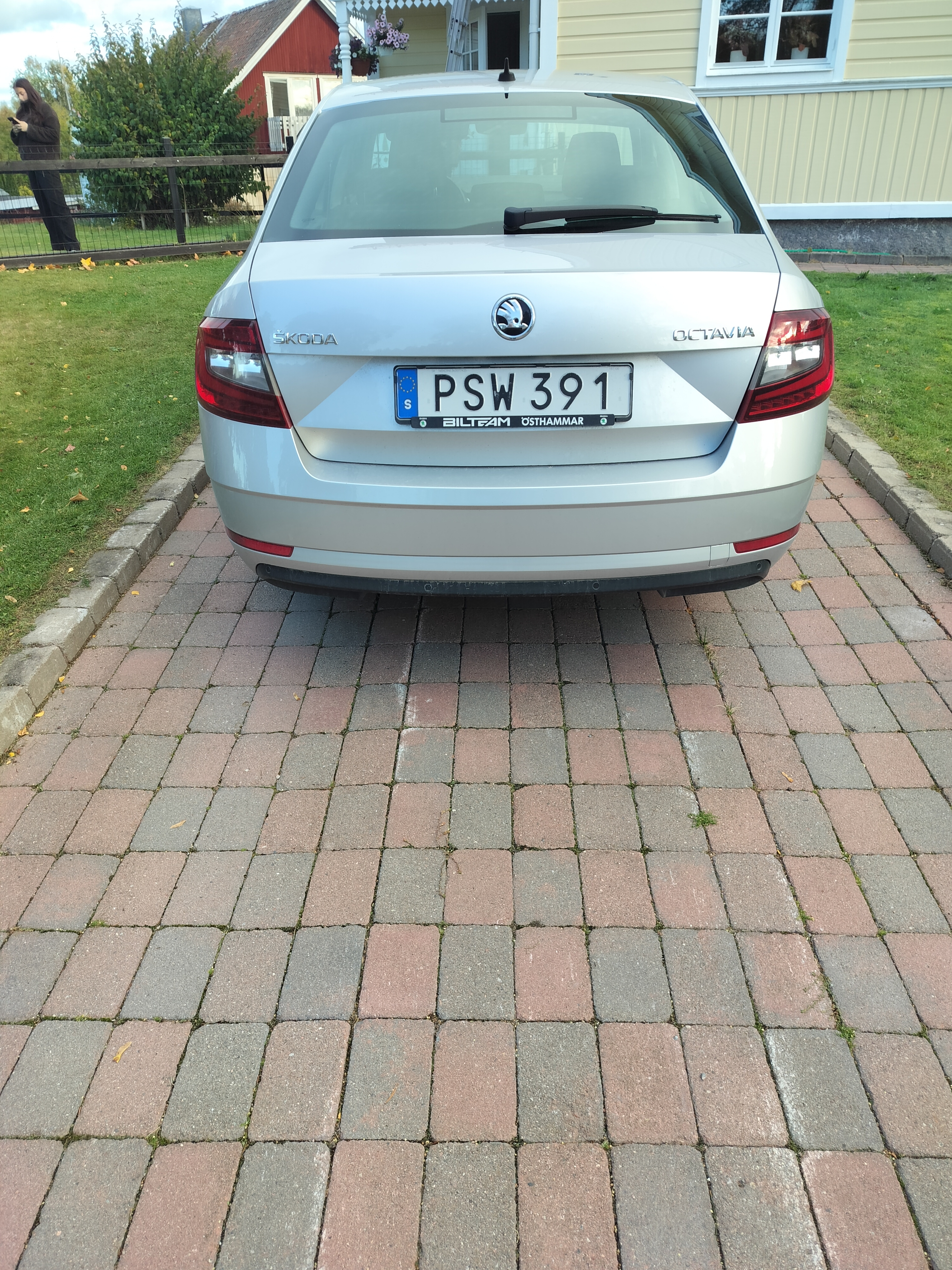 Skoda Octavia 1.6 TDI SCR Manuell 2019, bild 2/4