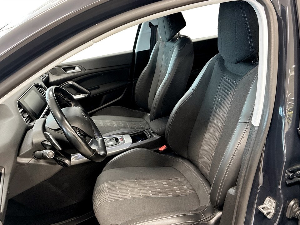 Peugeot 308 2019, bild 4/10