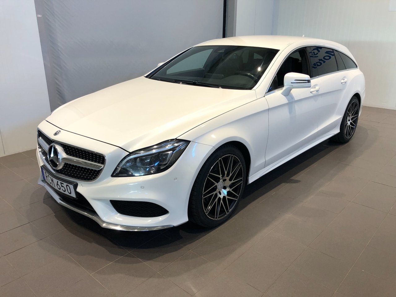 Mercedes-Benz CLS 350 d AMG 2017, bild 2/9